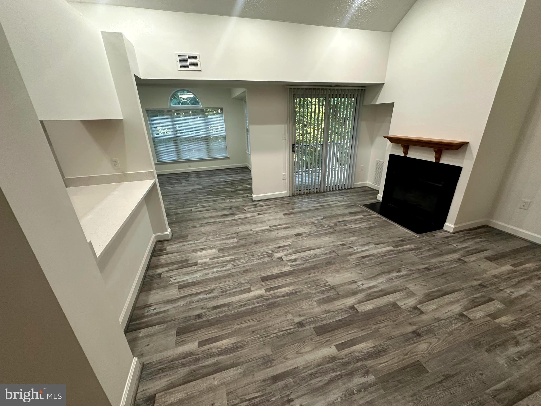 BRINKLEY OVERLOOK - Residential Lease