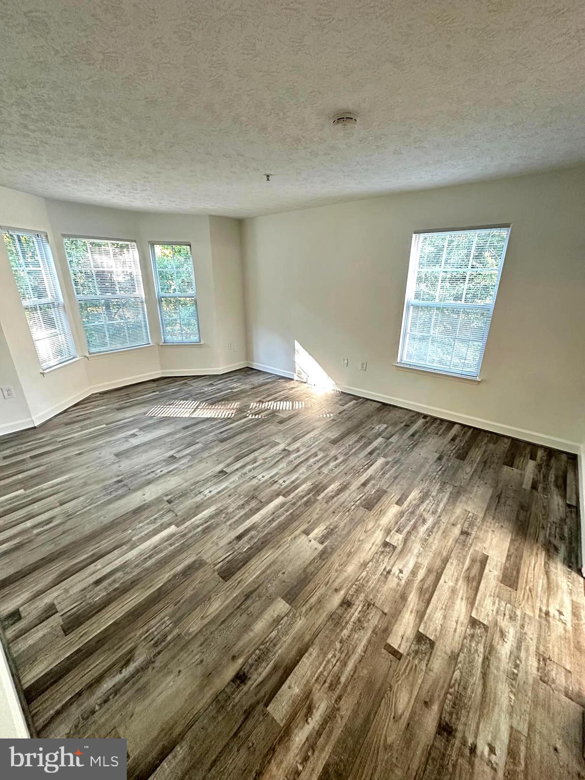 BRINKLEY OVERLOOK - Residential Lease