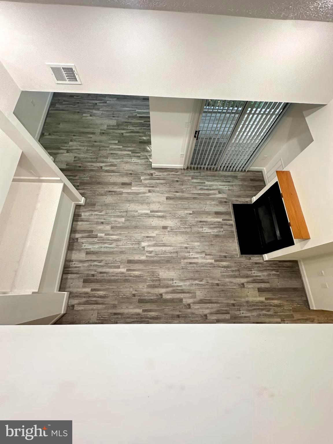 BRINKLEY OVERLOOK - Residential Lease