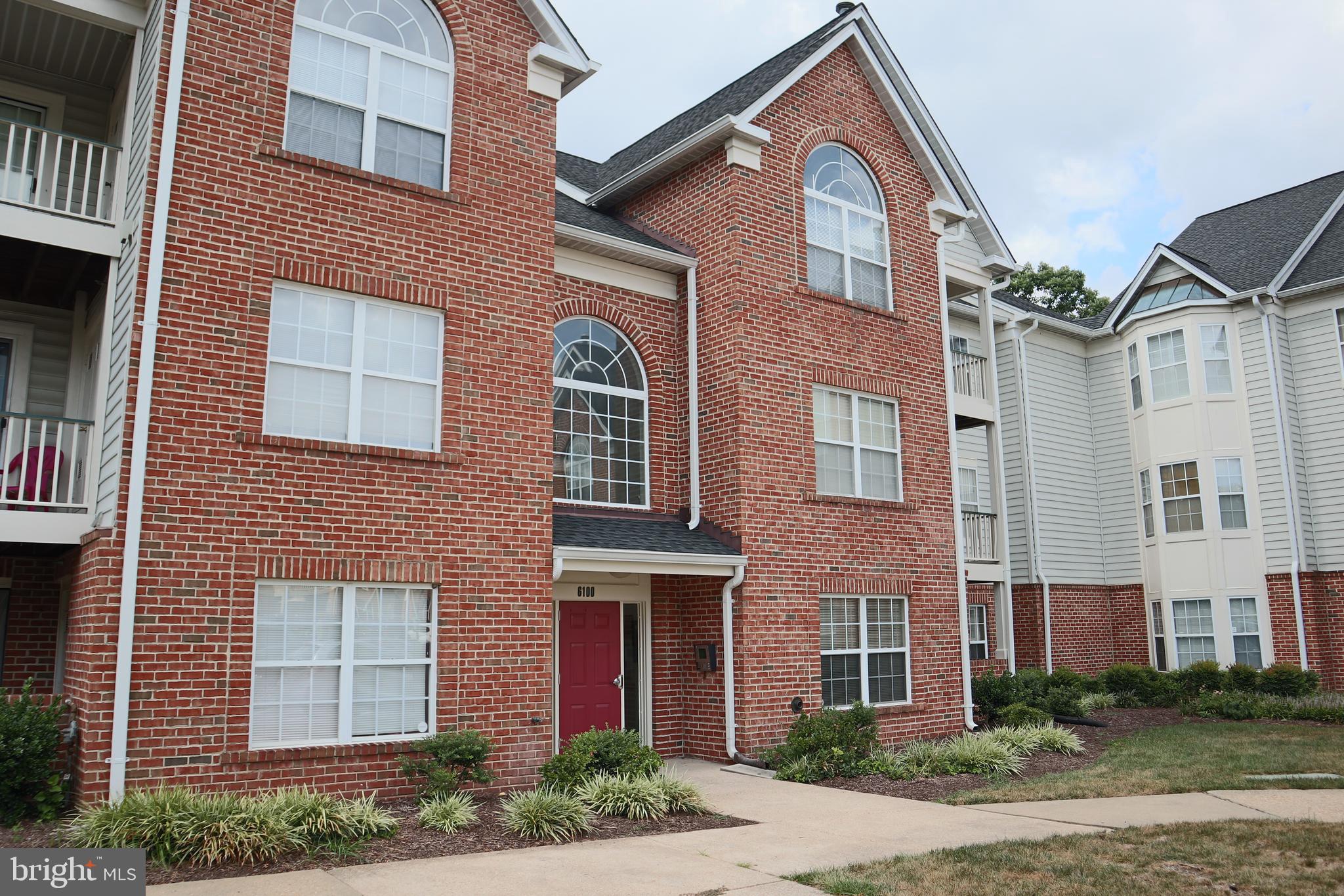 BRINKLEY OVERLOOK - Residential Lease