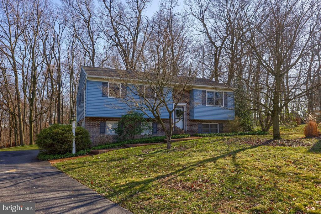 Photo of 1069 BLAIRTON CT, MANHEIM, PA 17545 (MLS # PALA2031406)