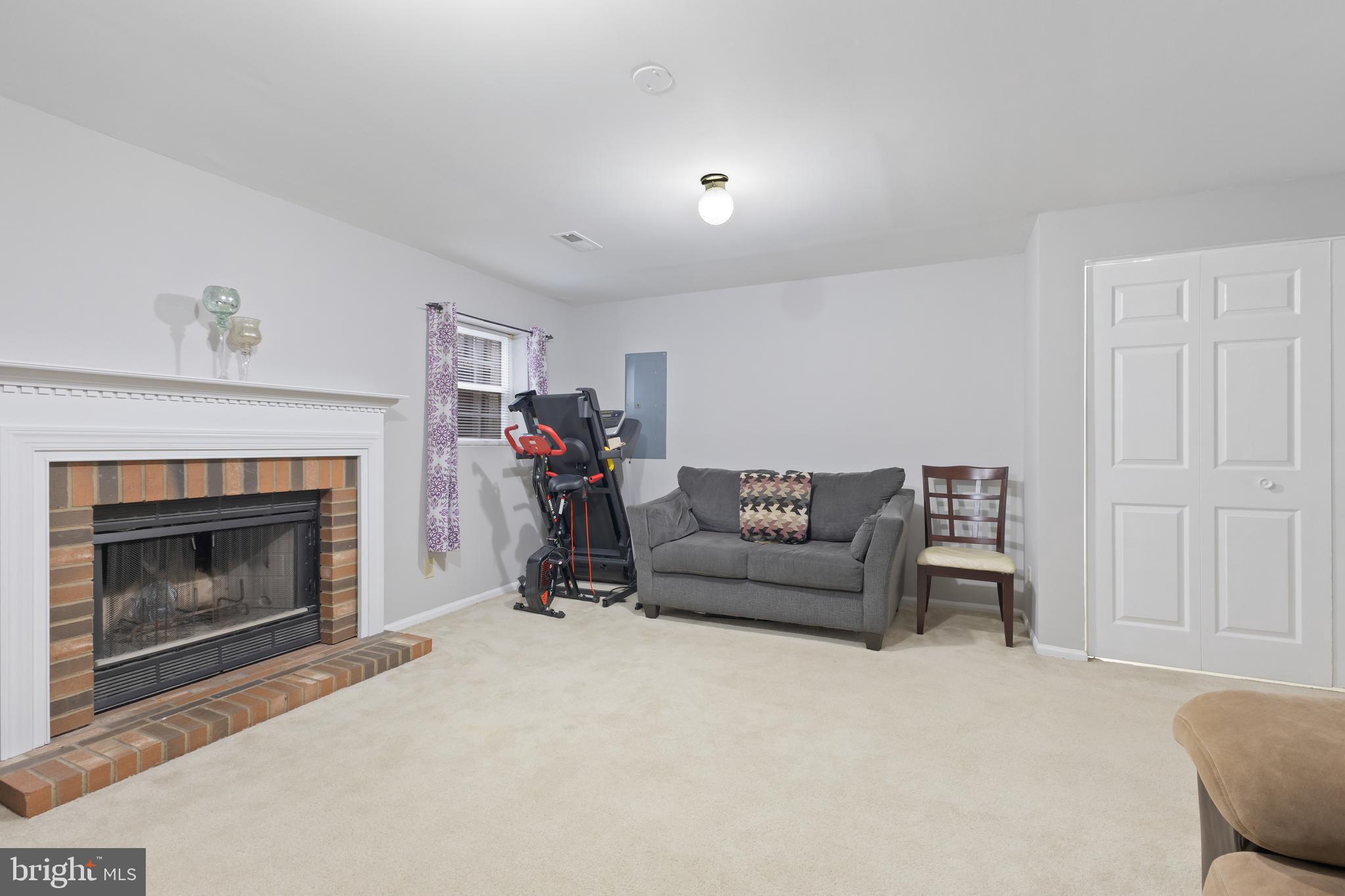 HEATHER GLEN - Residential