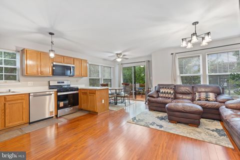 14836 WINDING LOOP WOODBRIDGE VA 22191