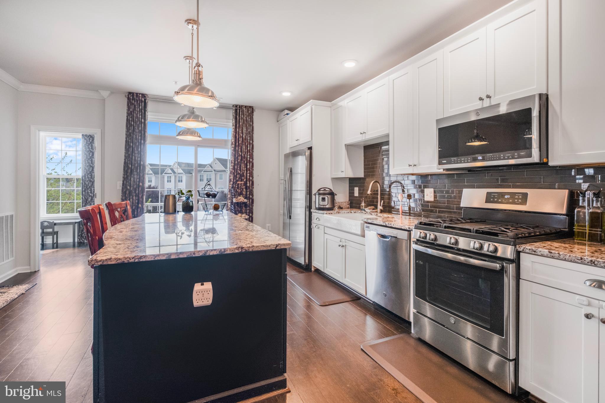 RIDGES AT LOUDOUN VALLEY - Residential