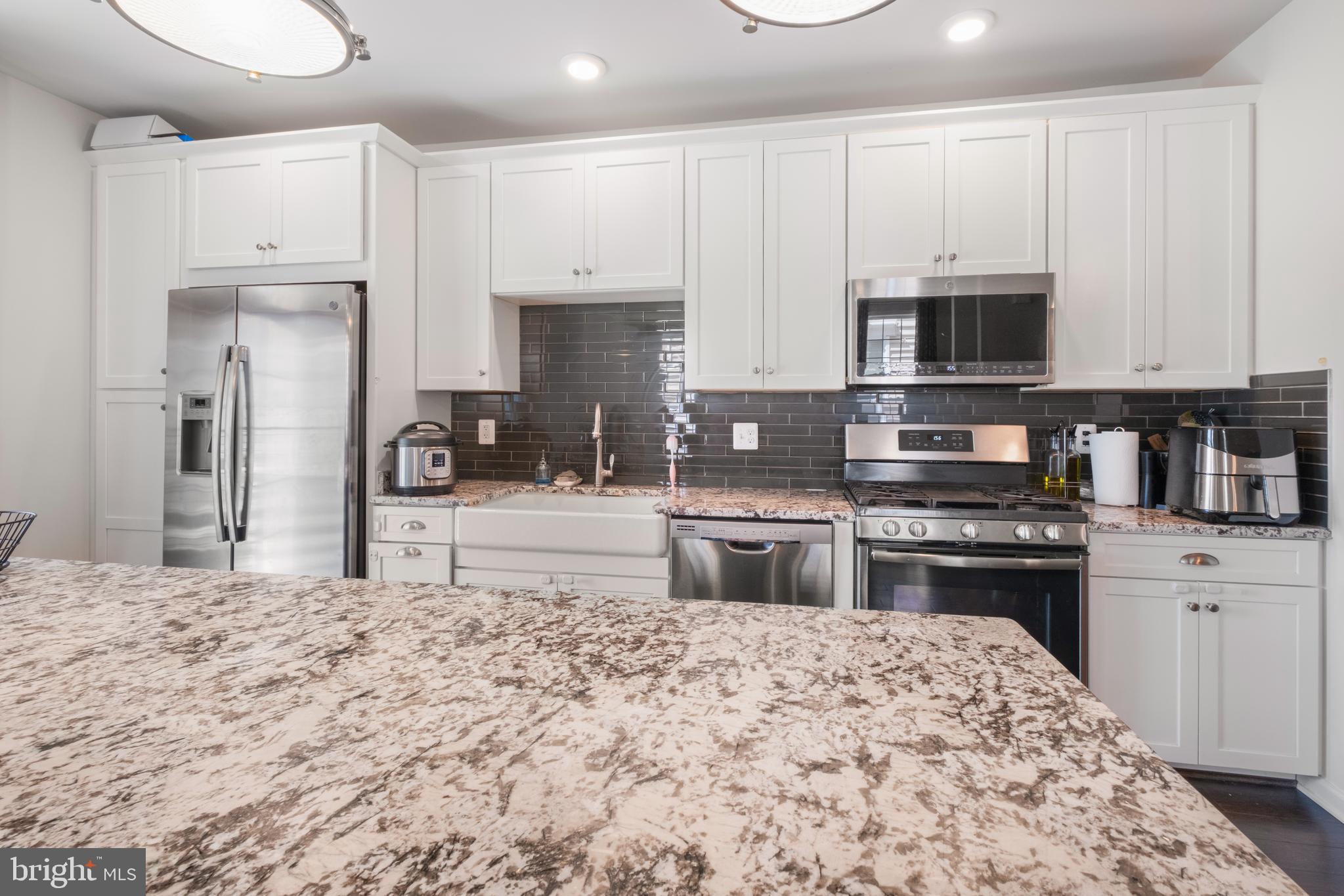 RIDGES AT LOUDOUN VALLEY - Residential