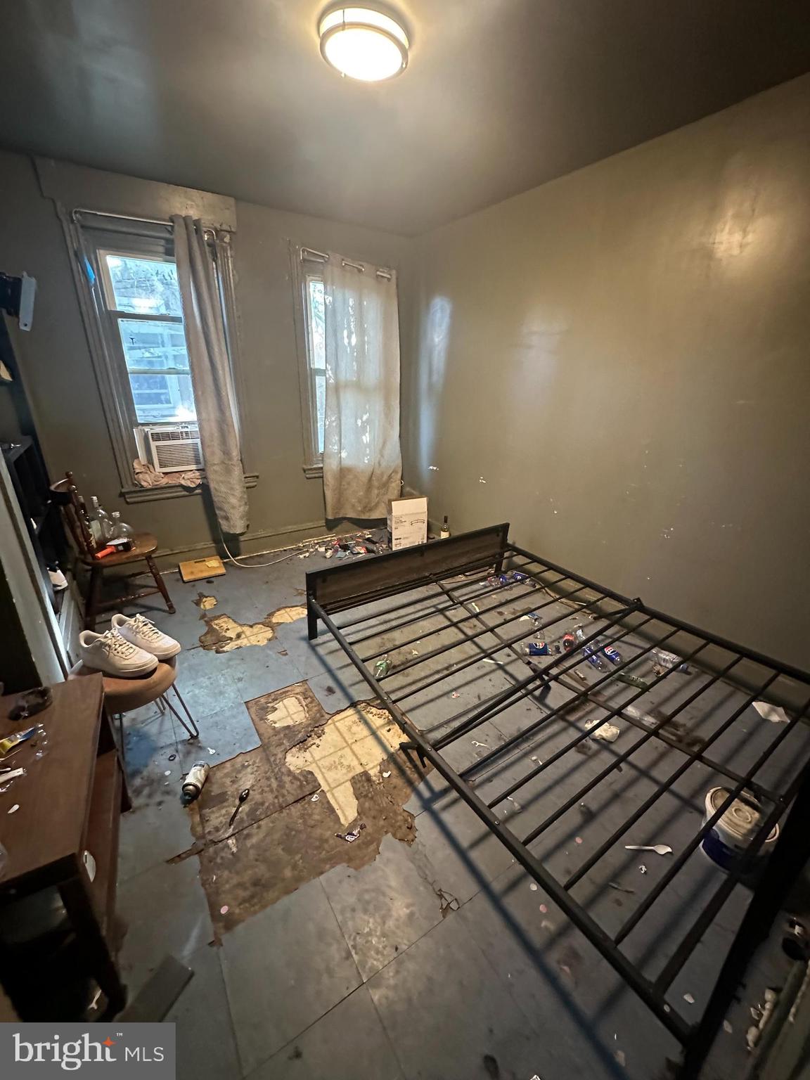 PHILADELPHIA (WEST) - Residential