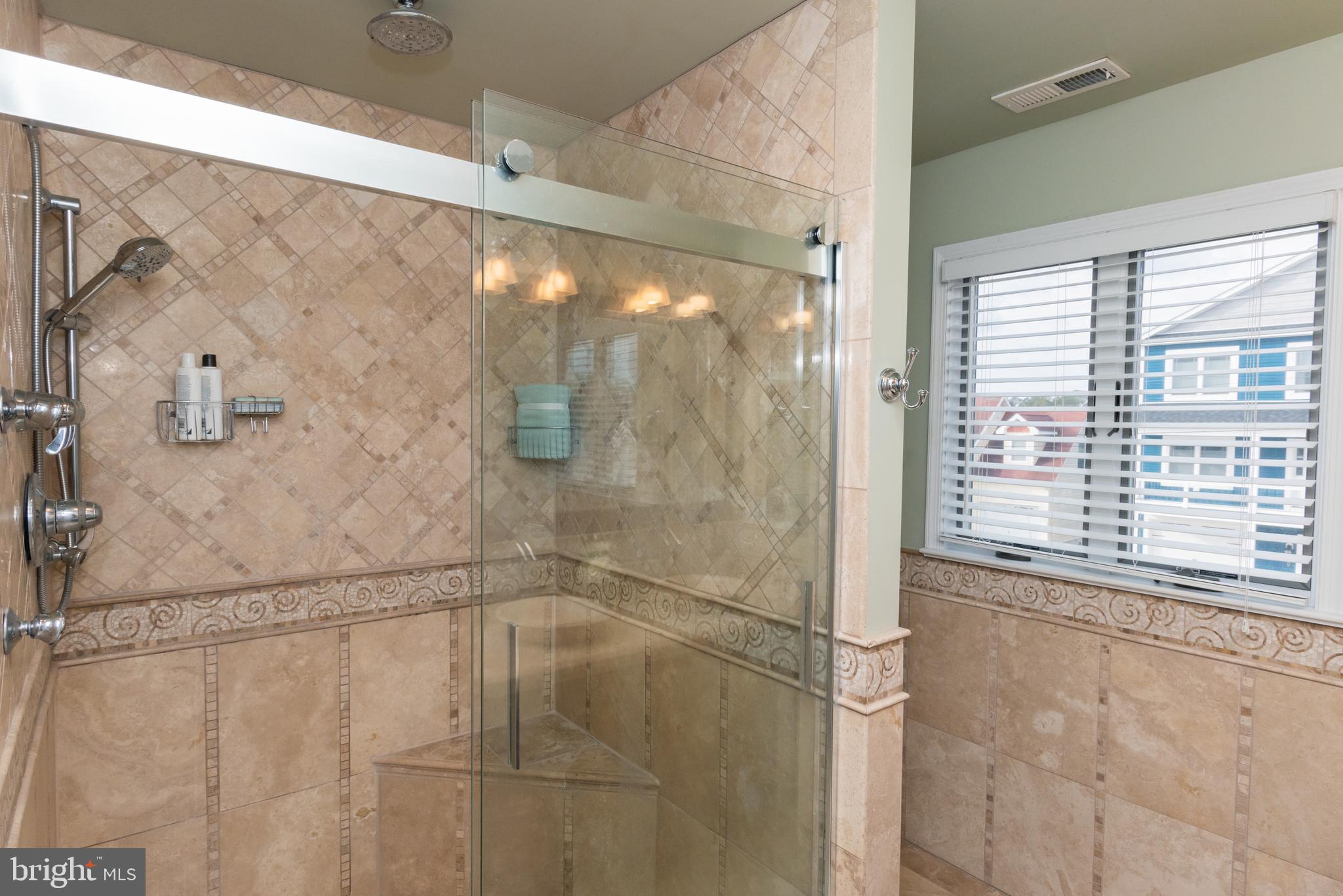 CAPE ISLE OF WIGHT - Residential