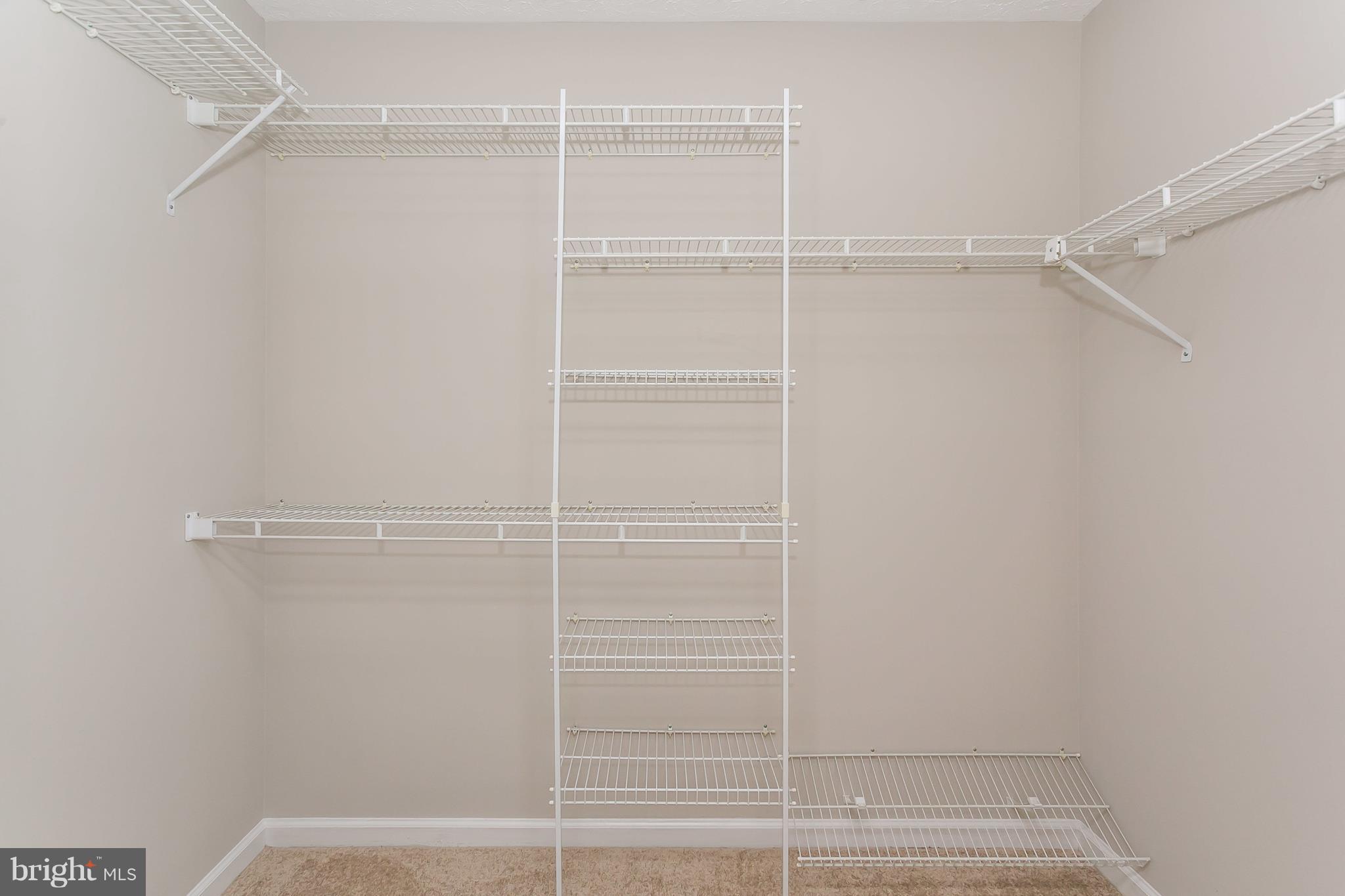 HINES ESTATES - Residential