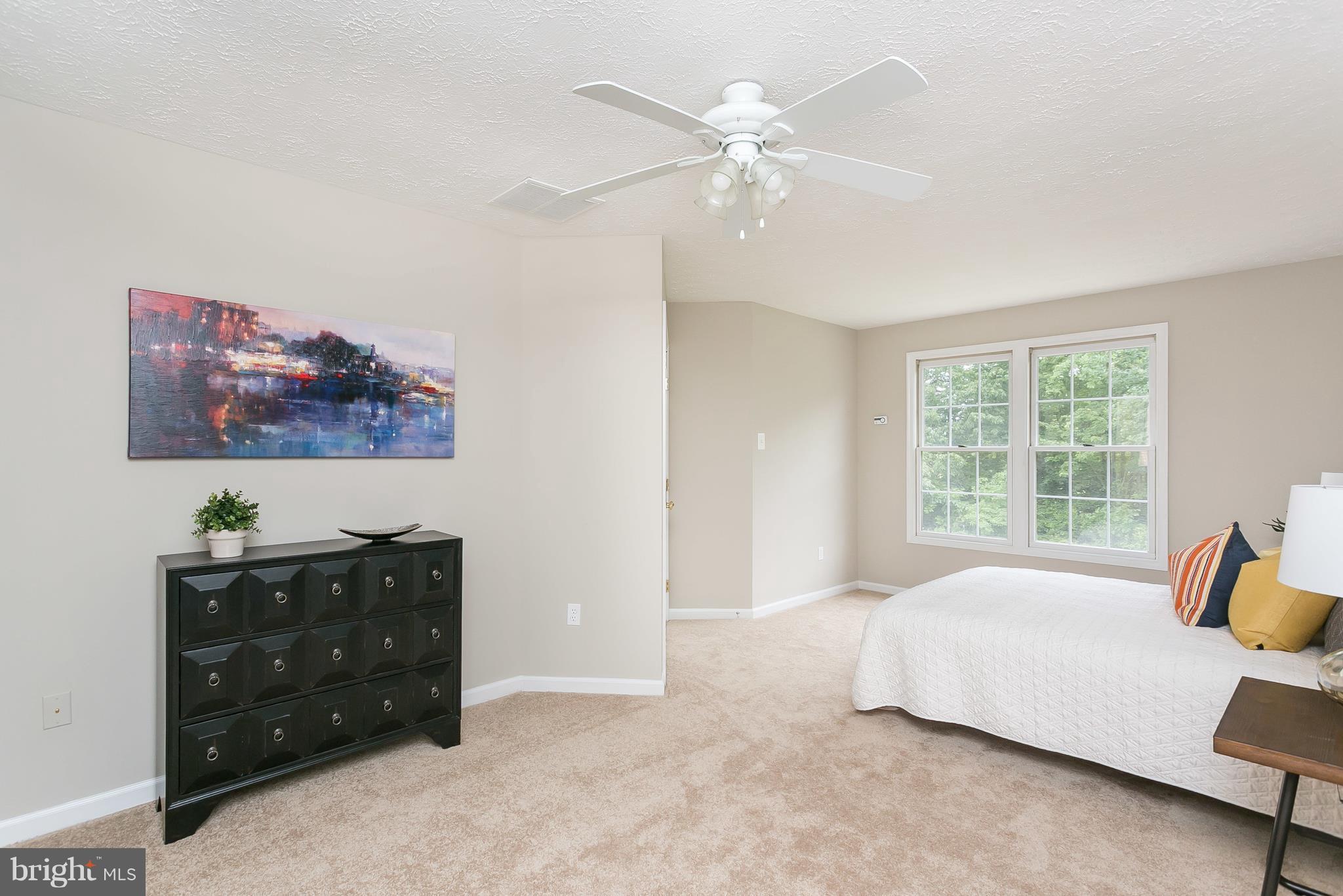 HINES ESTATES - Residential