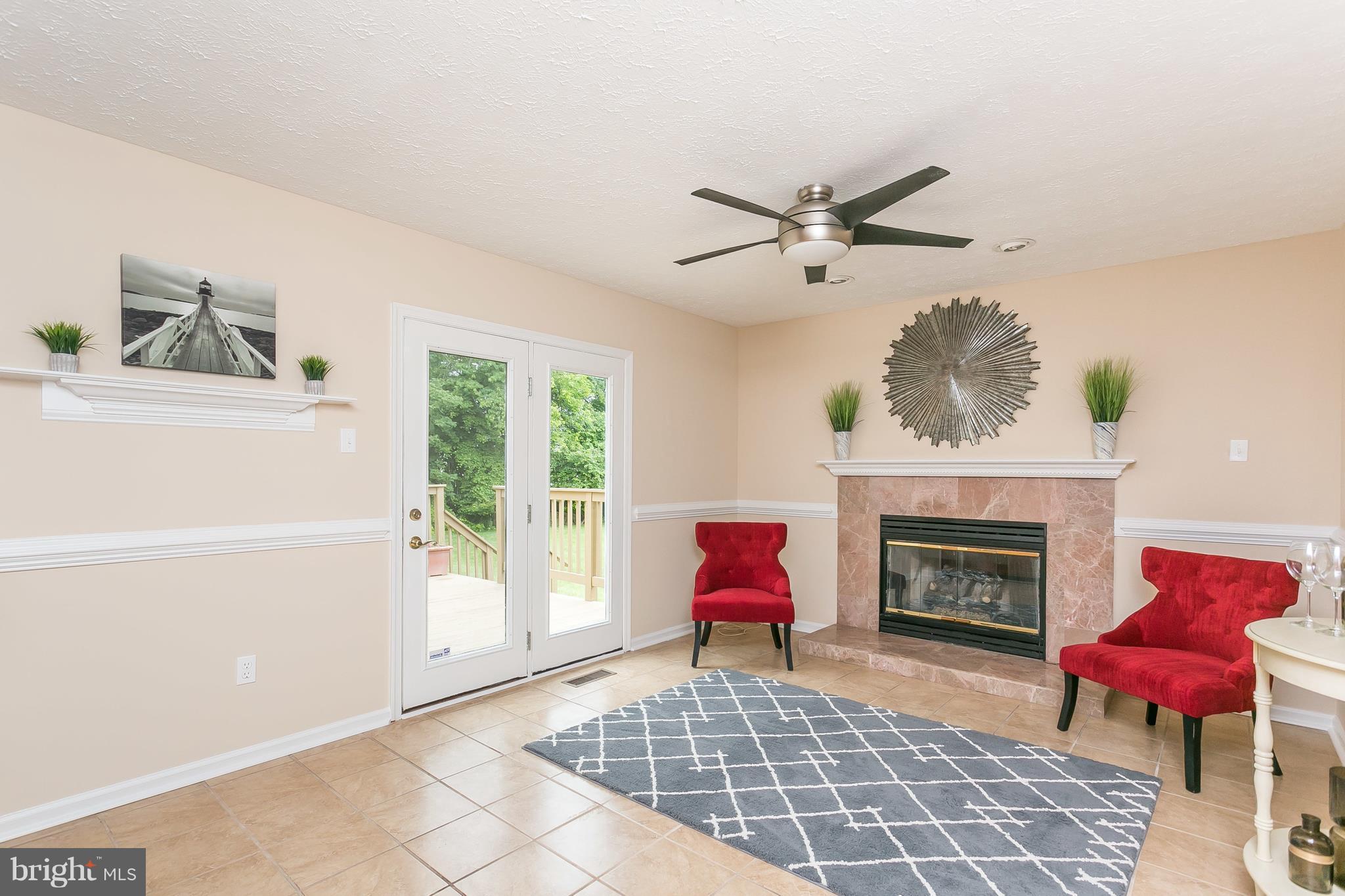 HINES ESTATES - Residential