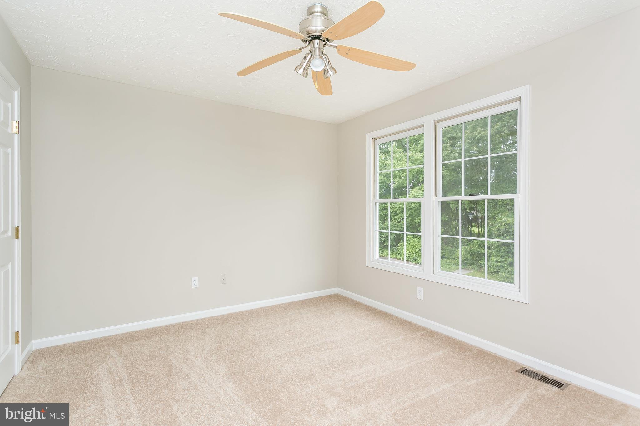 HINES ESTATES - Residential