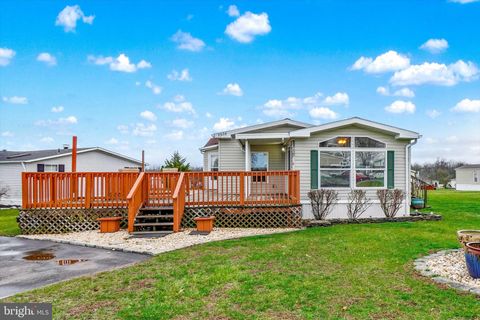 Mobile Home For Sale - 2634 Tamela Avenue<br/> DOVER, PA 17315
