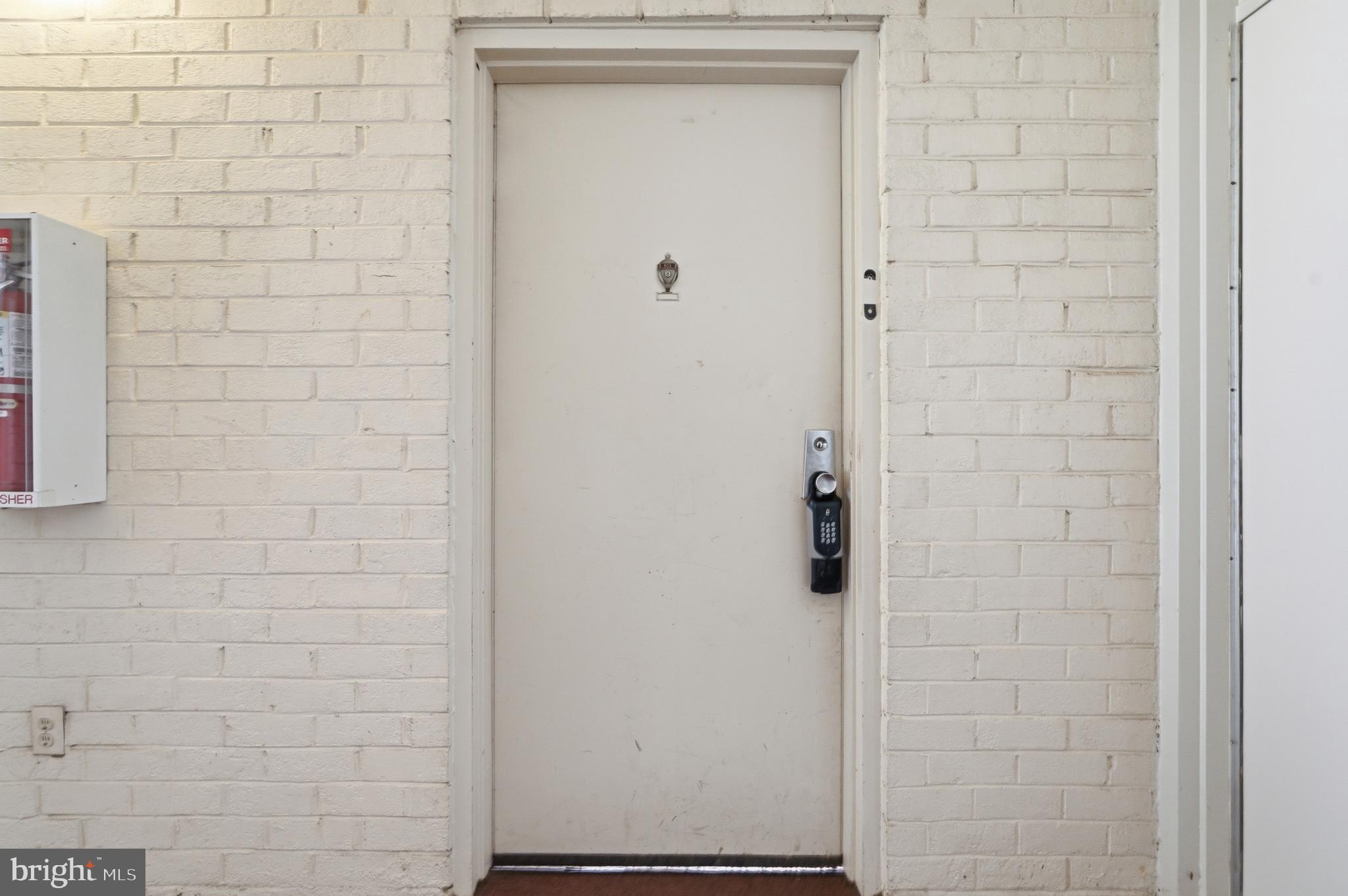 HERITAGE COURT - Residential