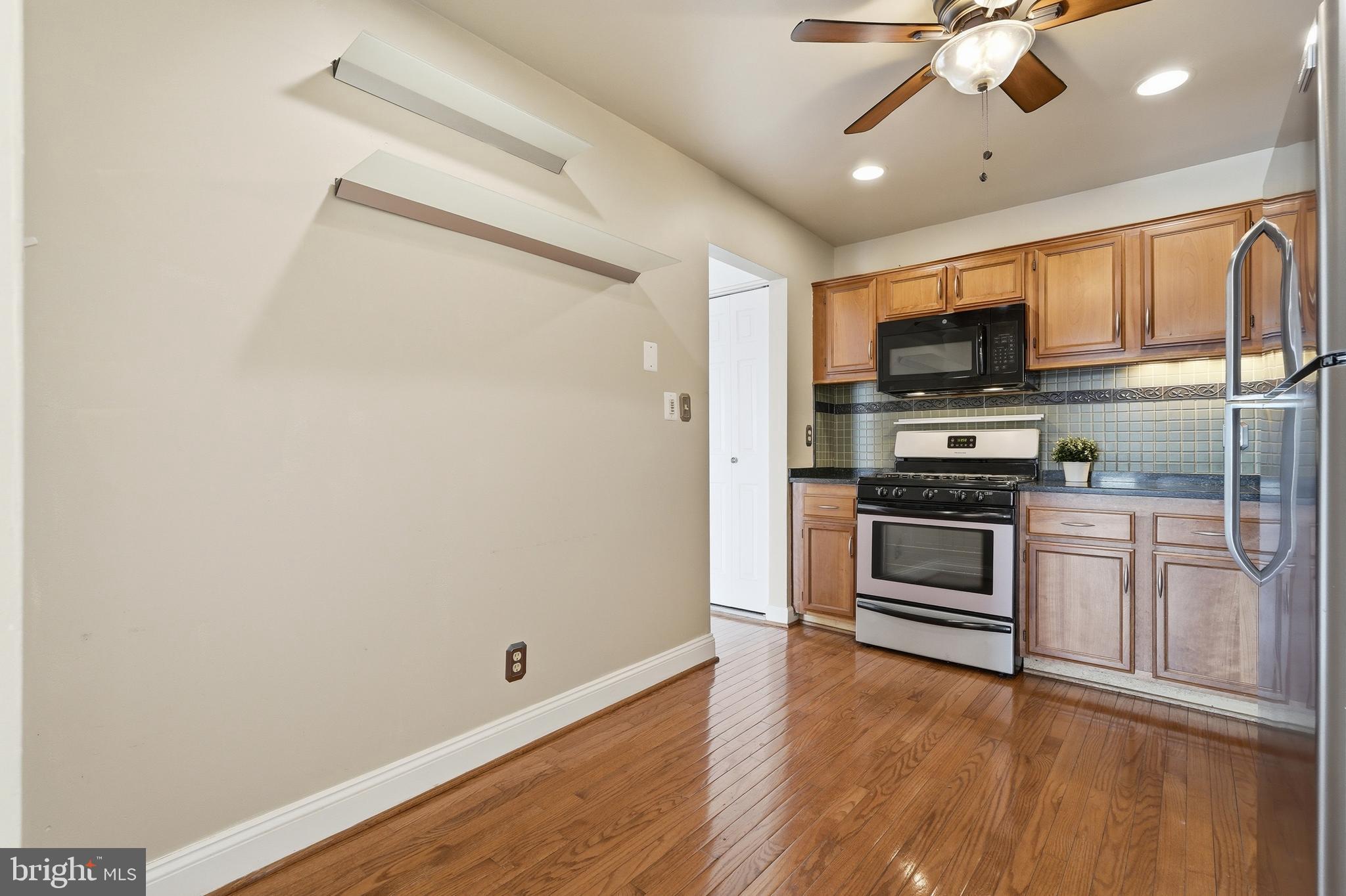 HERITAGE COURT - Residential