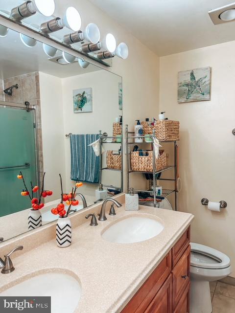 SKYLINE PLAZA - Residential Lease