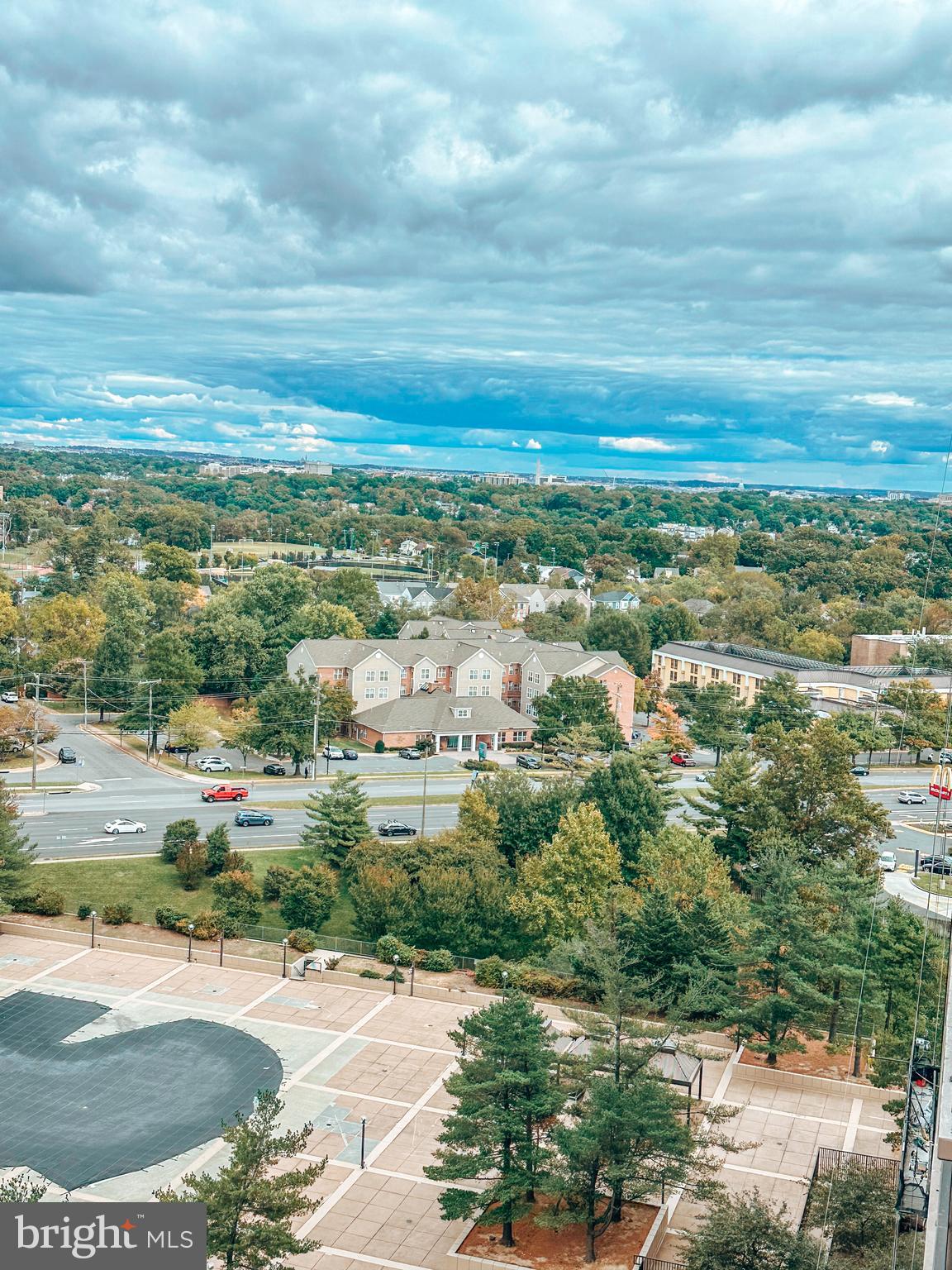 SKYLINE PLAZA - Residential Lease