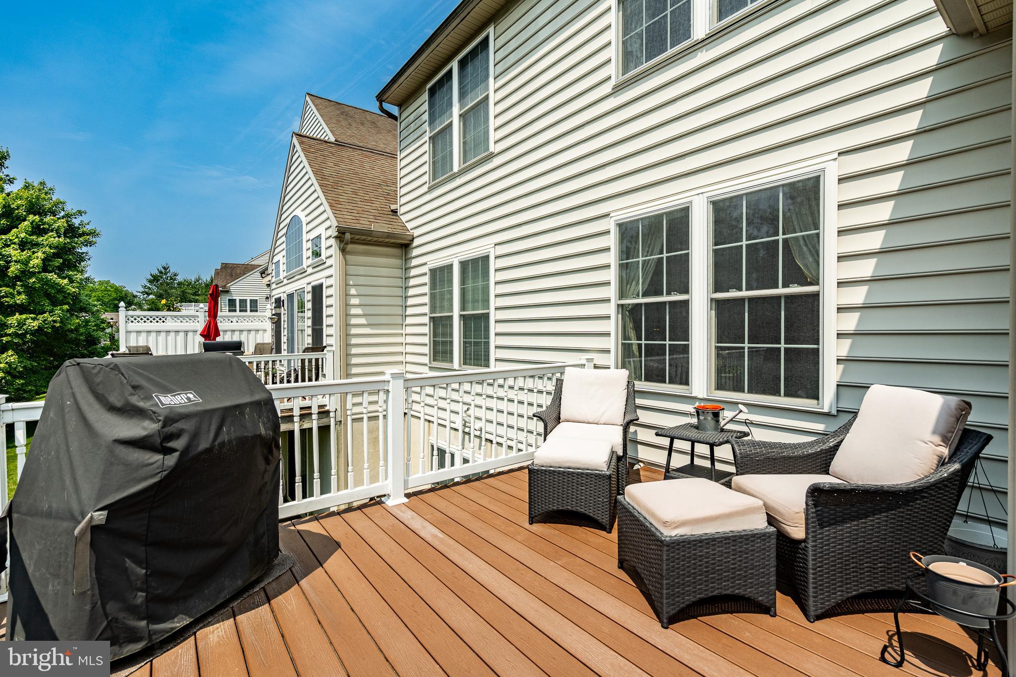 THE WOODS AT ROCK RAYMOND - Residential