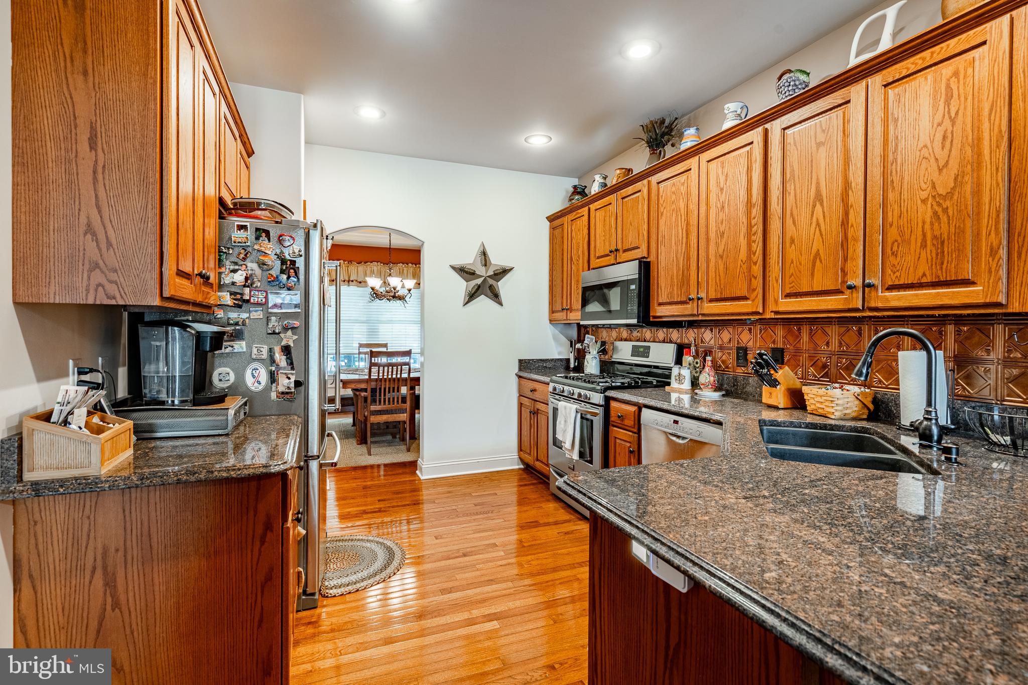 THE WOODS AT ROCK RAYMOND - Residential