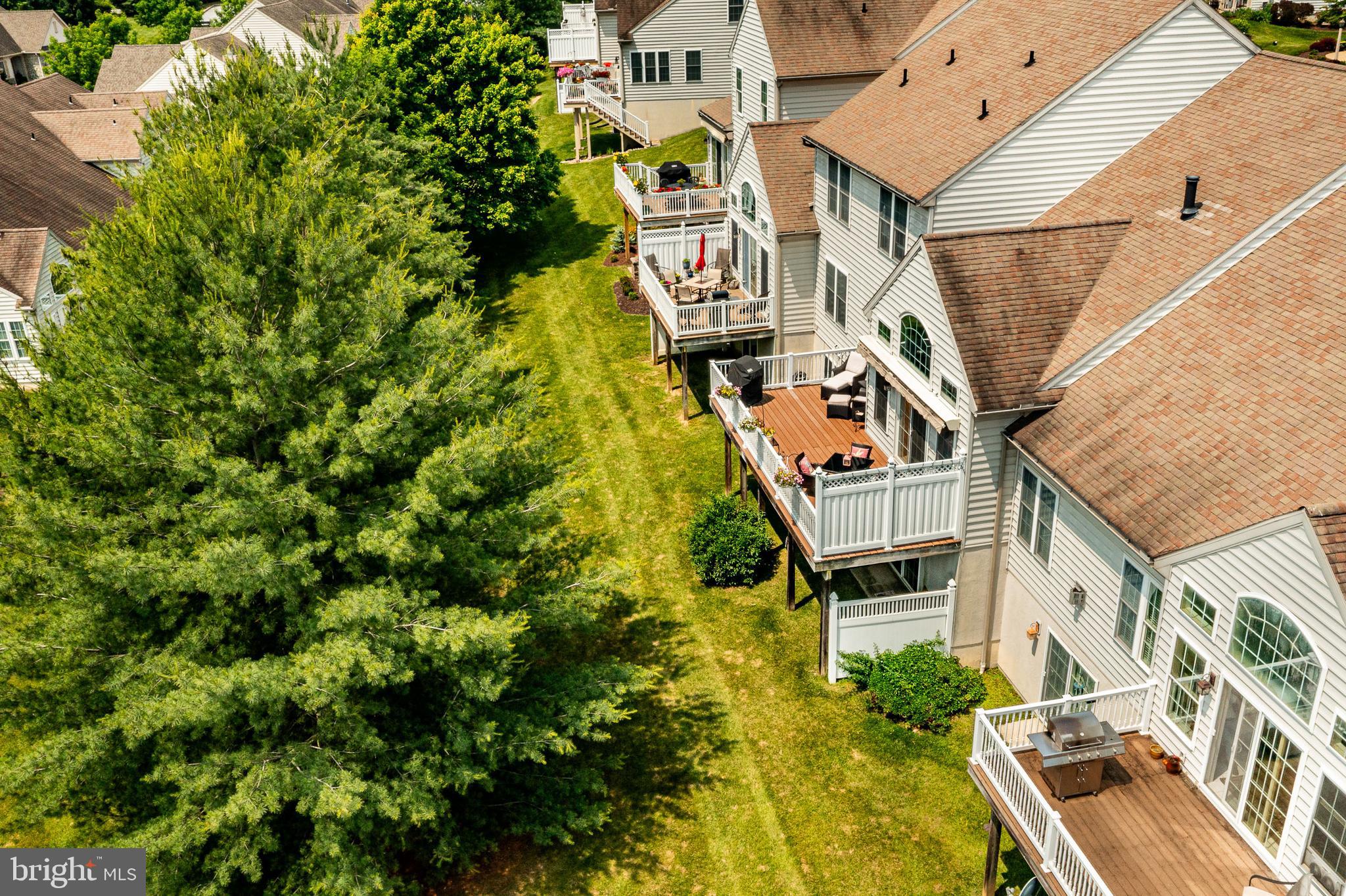 THE WOODS AT ROCK RAYMOND - Residential