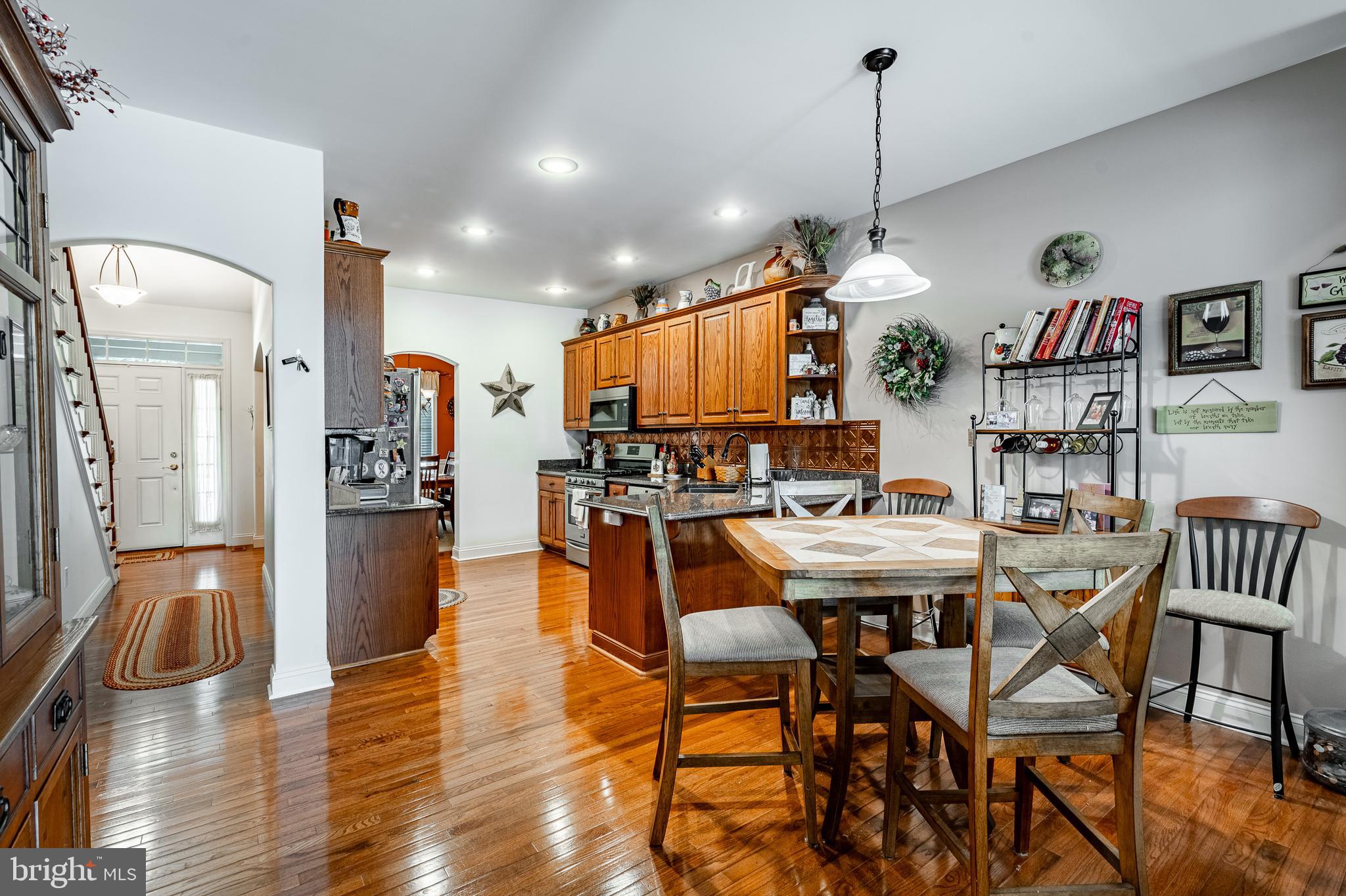 THE WOODS AT ROCK RAYMOND - Residential