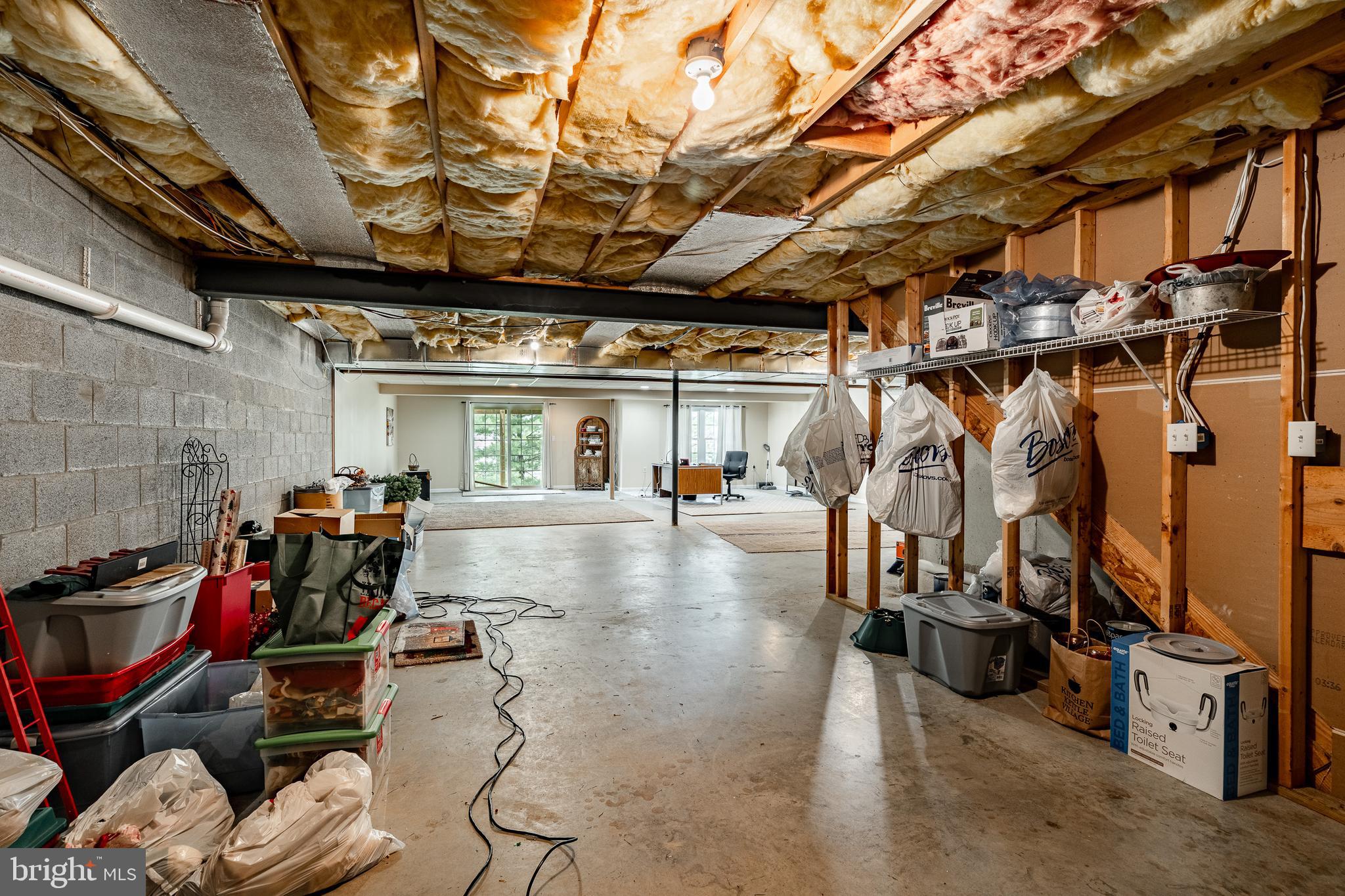 THE WOODS AT ROCK RAYMOND - Residential