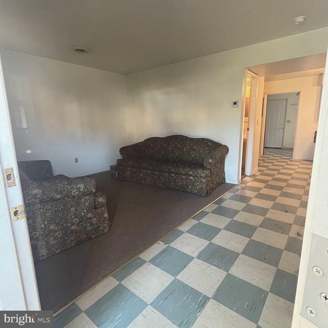 110 S BROADWAY U