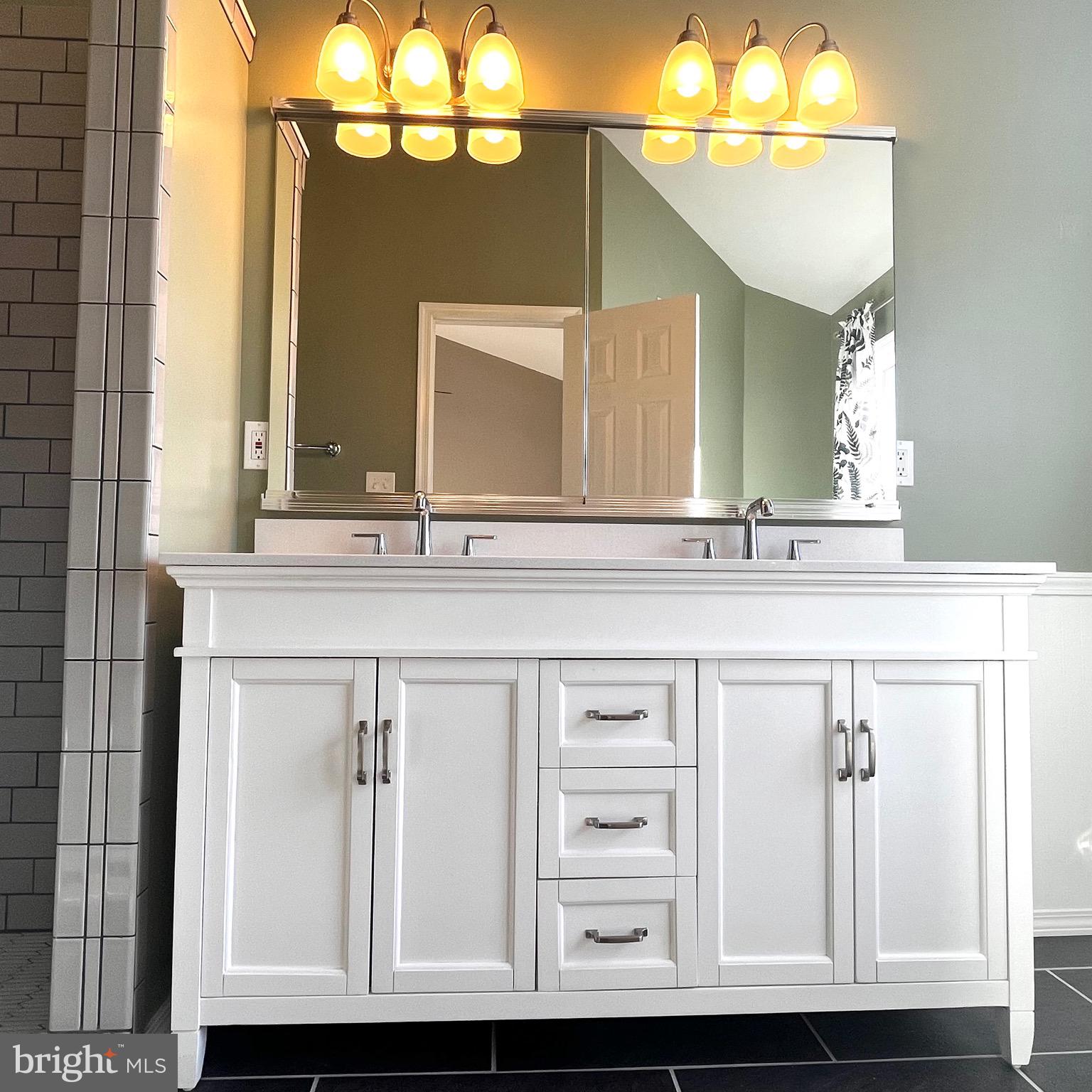 PARADISE - Residential