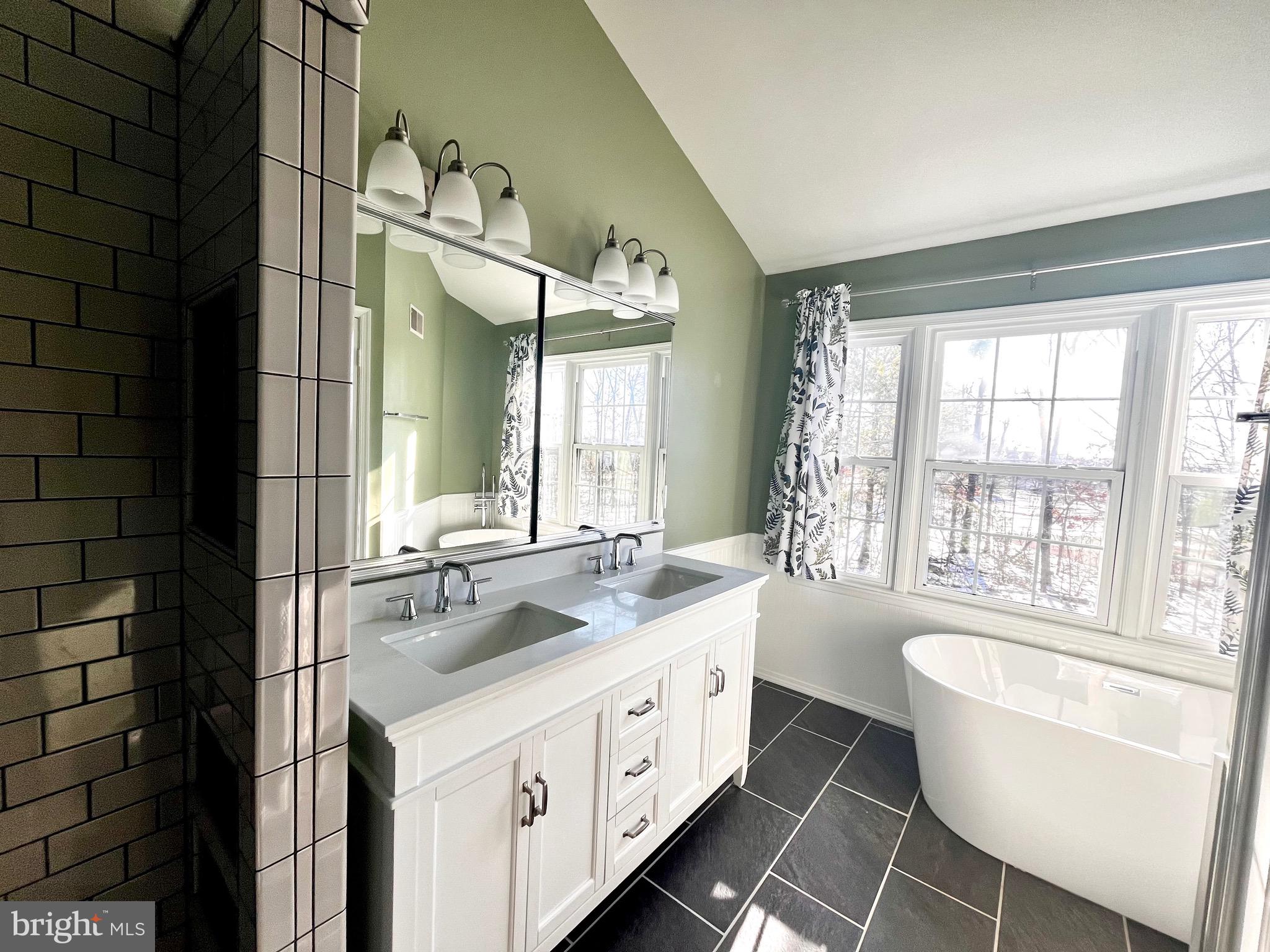 PARADISE - Residential