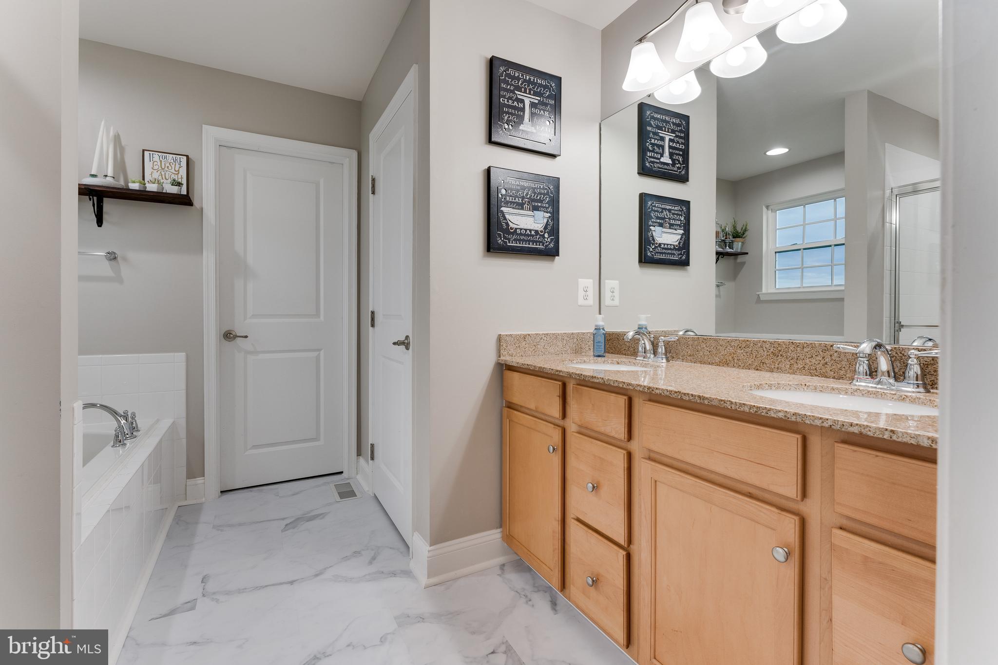 SOUTHGATE - Residential