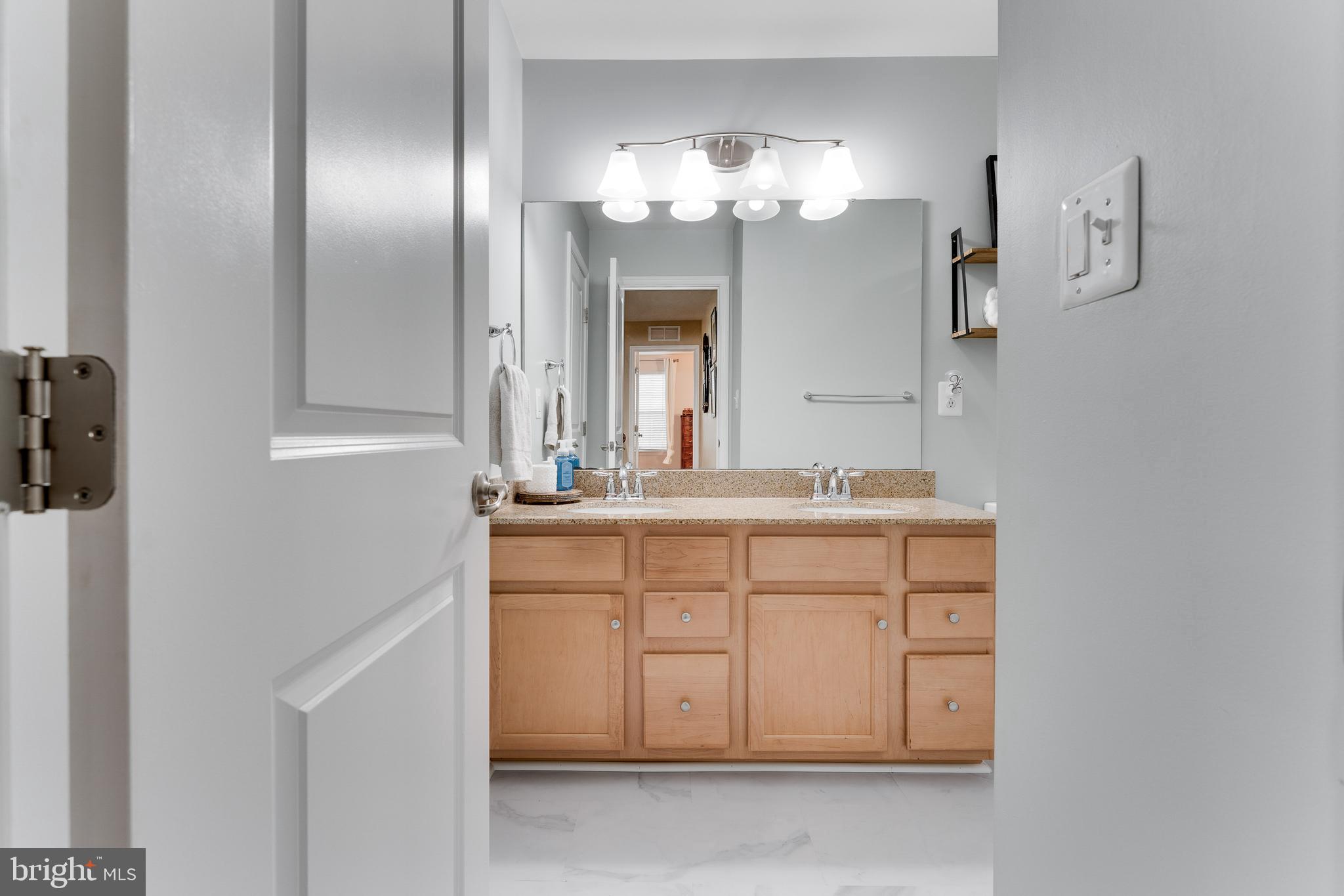 SOUTHGATE - Residential