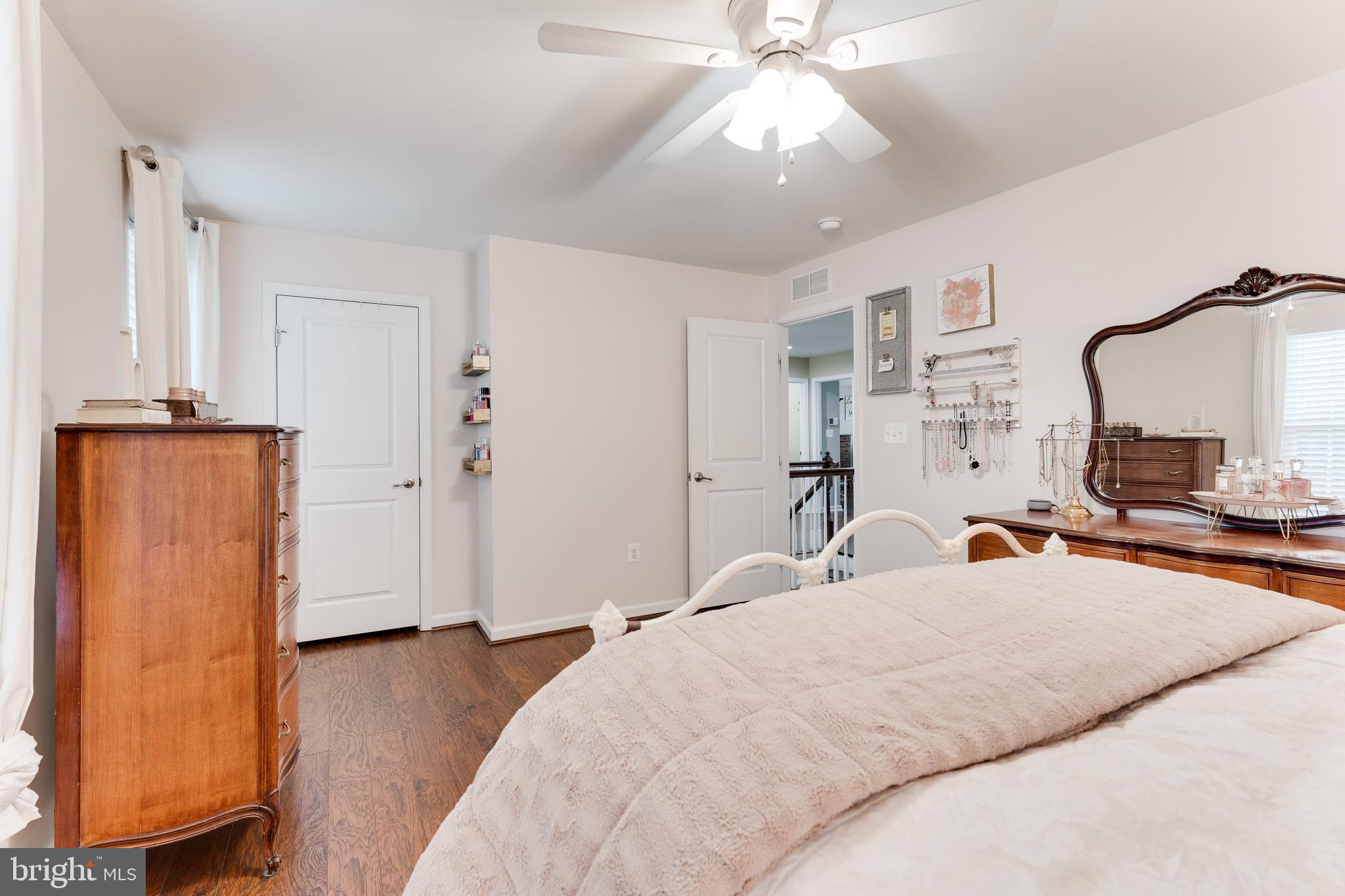 SOUTHGATE - Residential