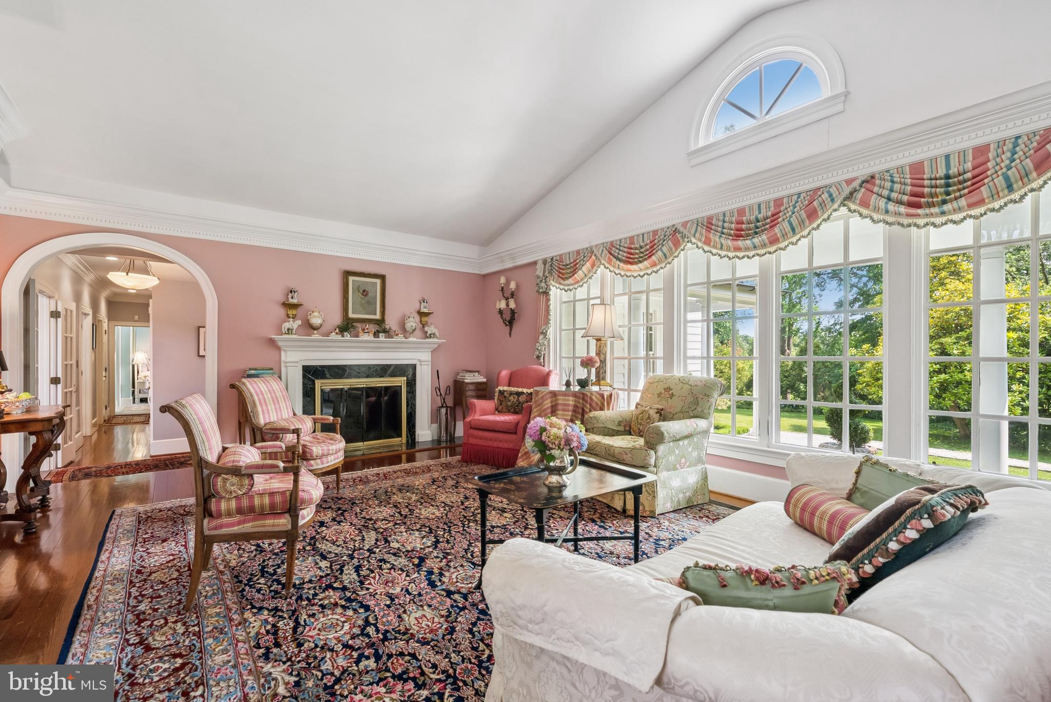 MANSION DRIVE - Residential