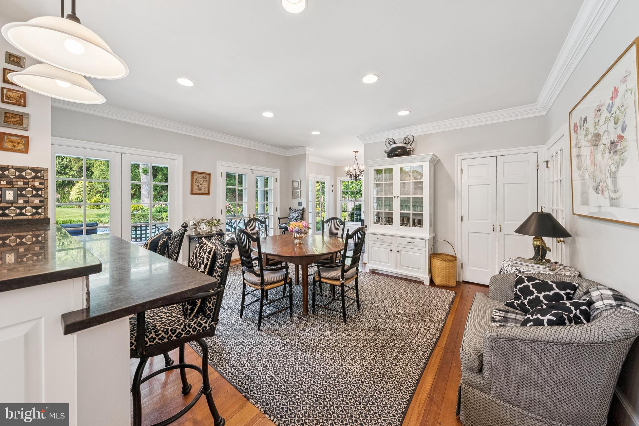 MANSION DRIVE - Residential