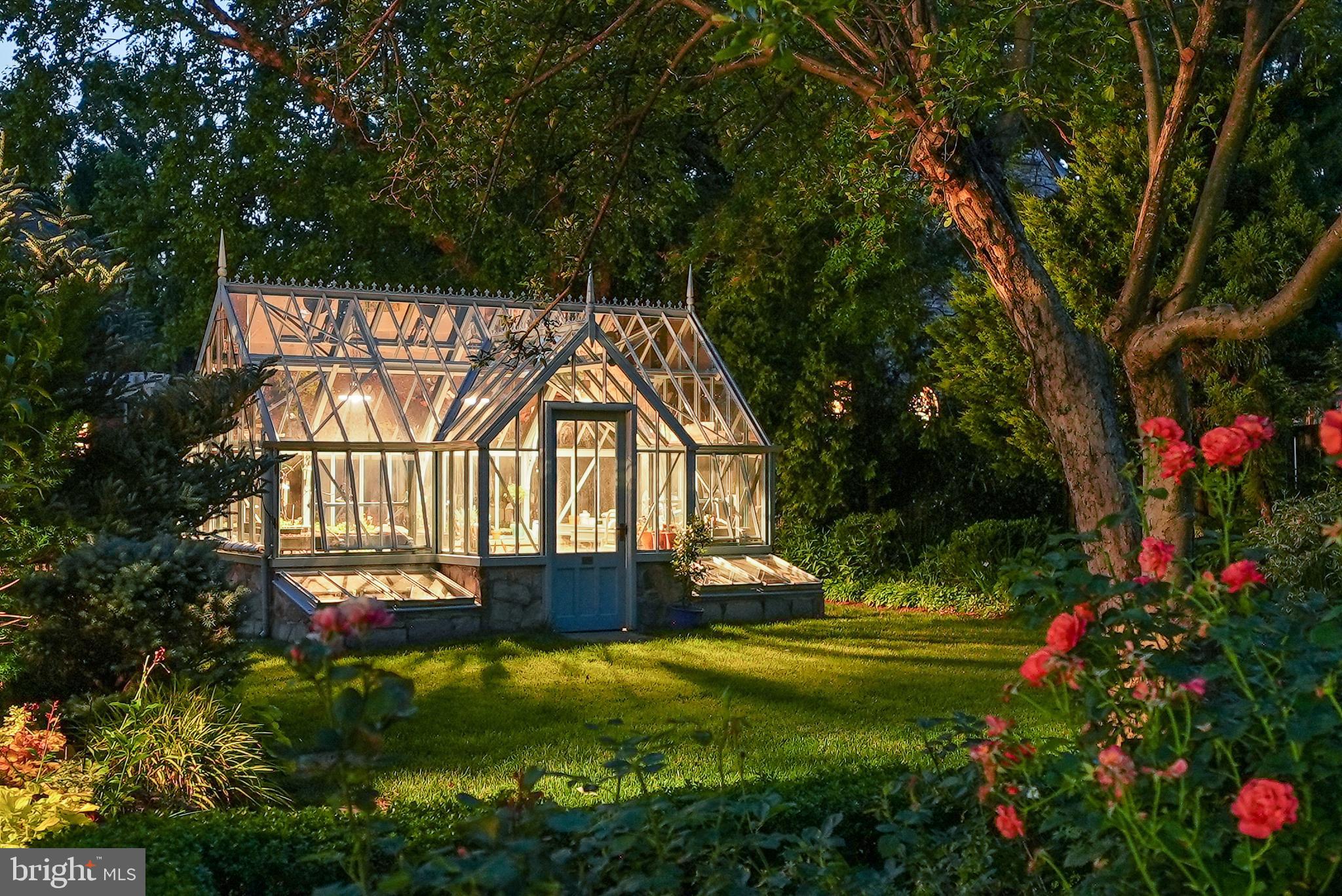 MANSION DRIVE - Residential