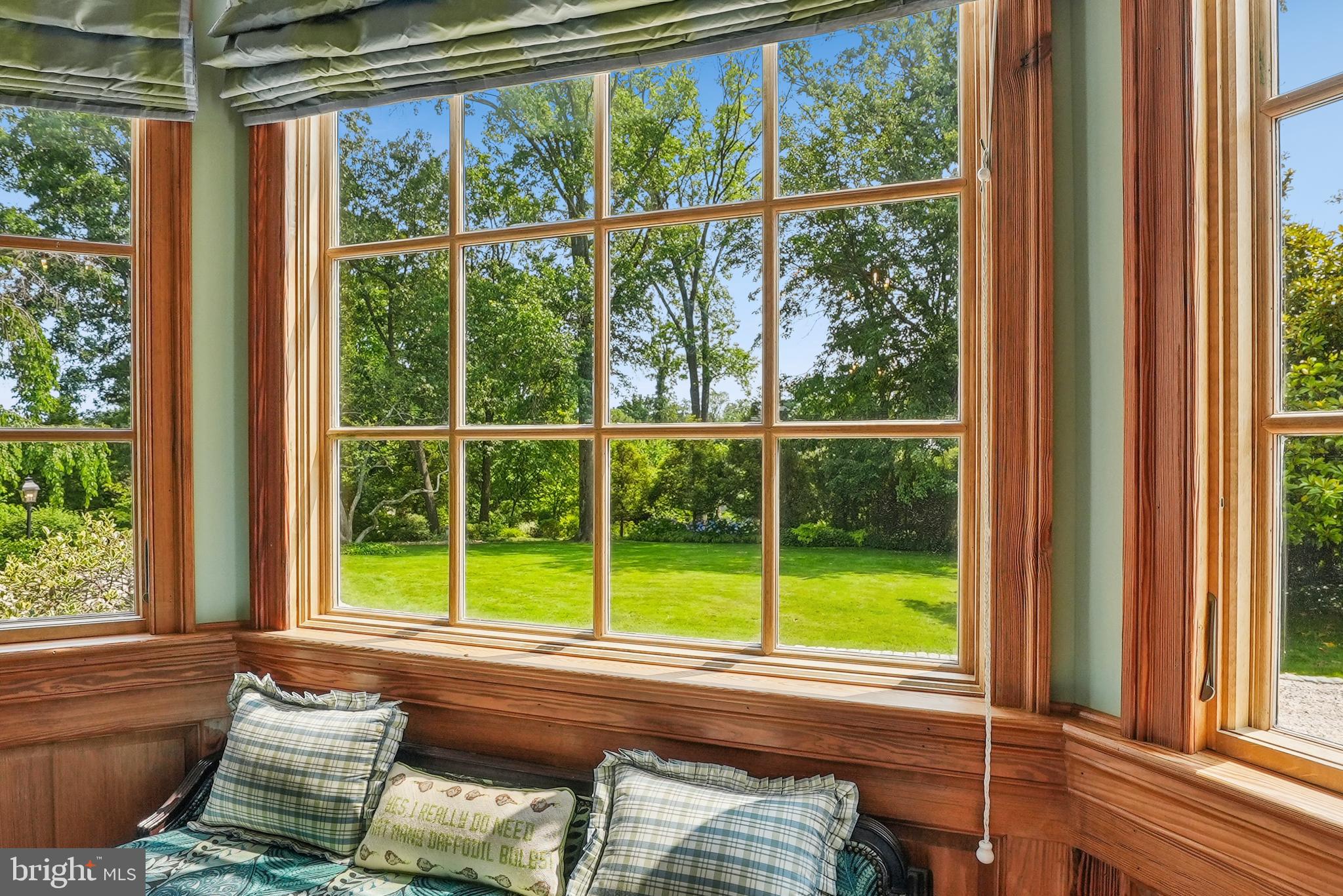 MANSION DRIVE - Residential