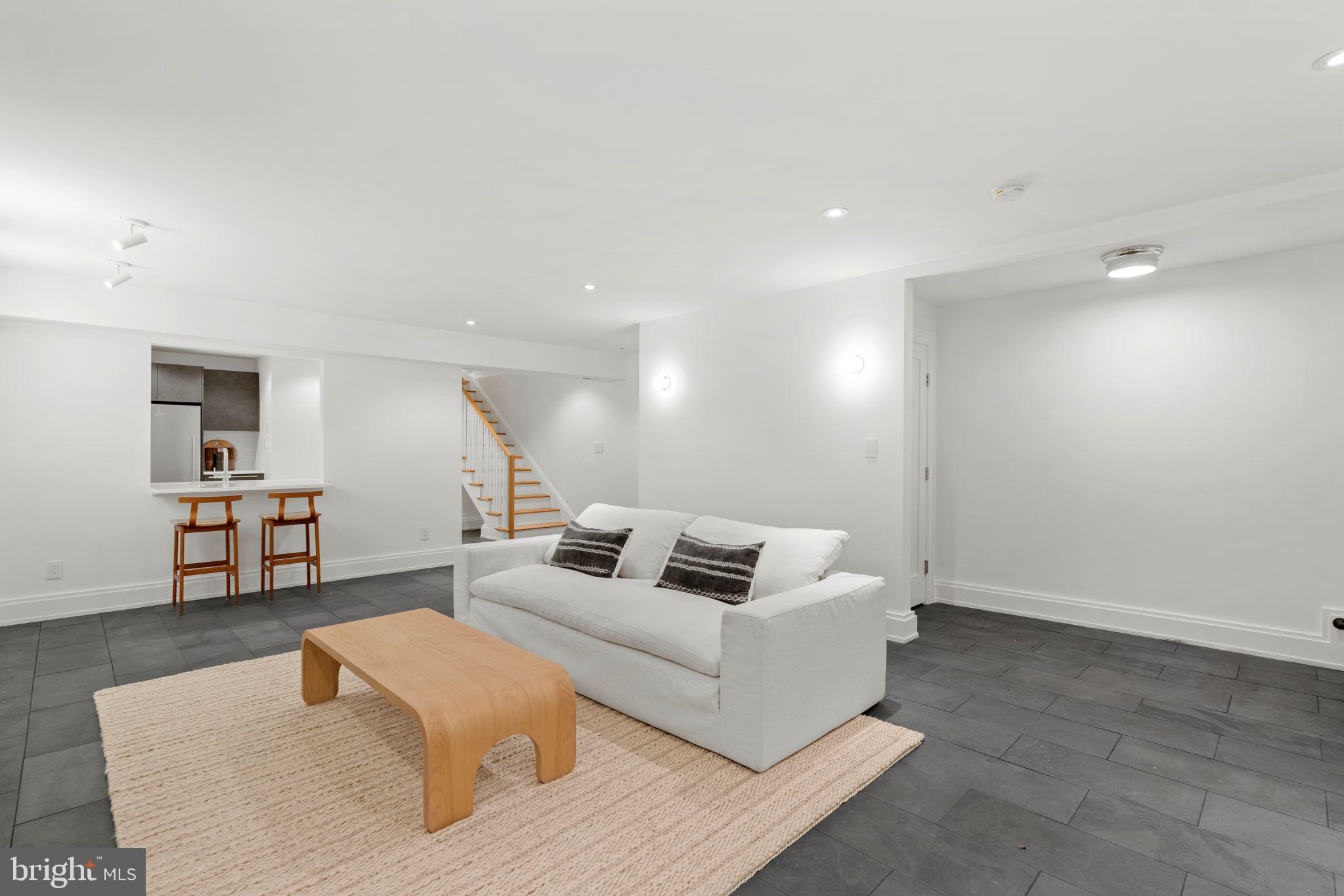 GEORGETOWN - Residential