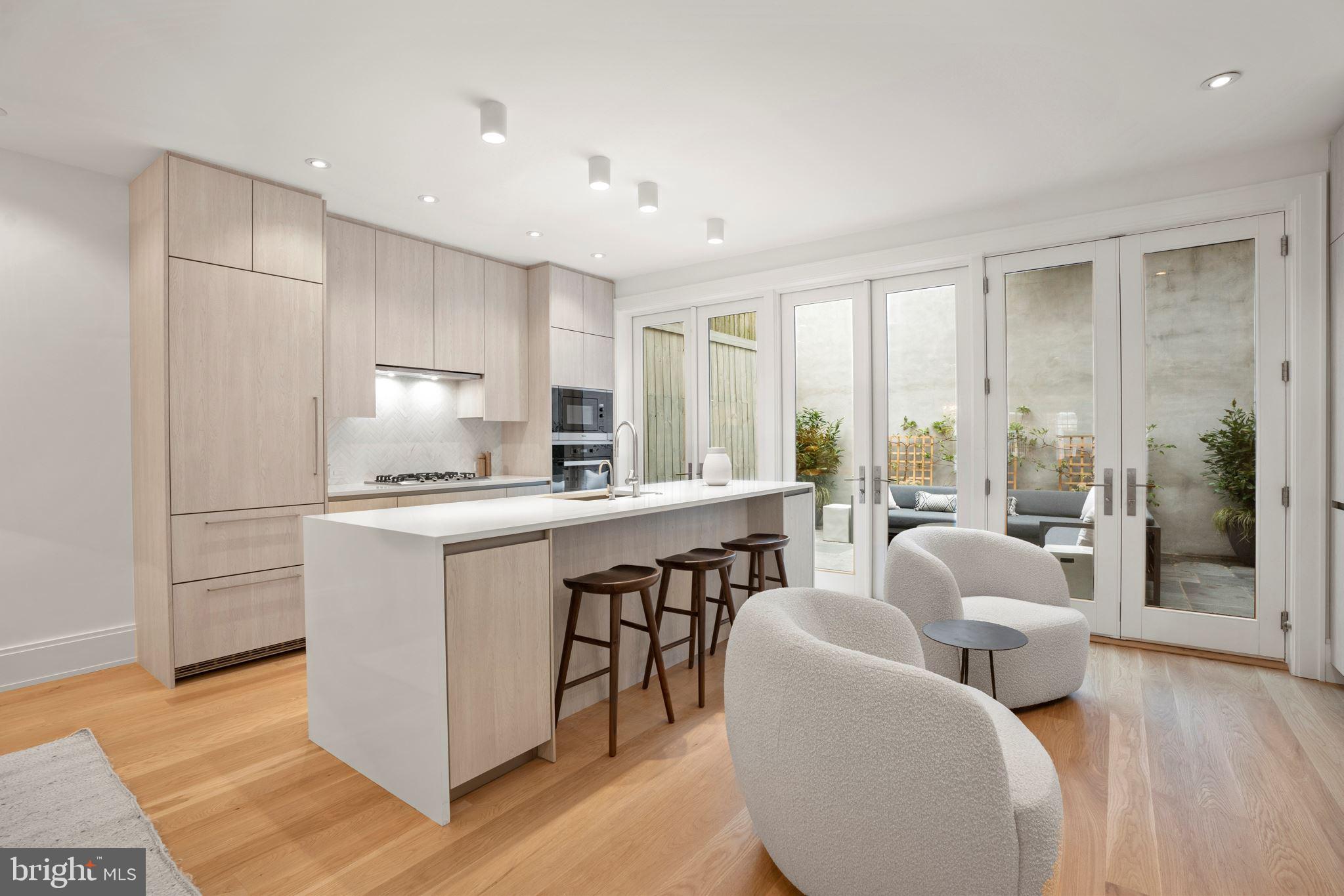 GEORGETOWN - Residential