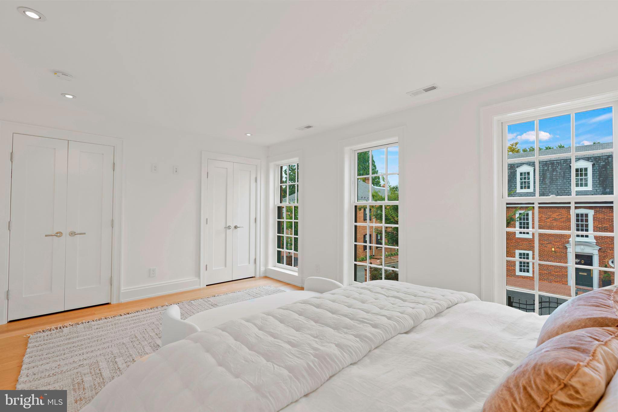 GEORGETOWN - Residential