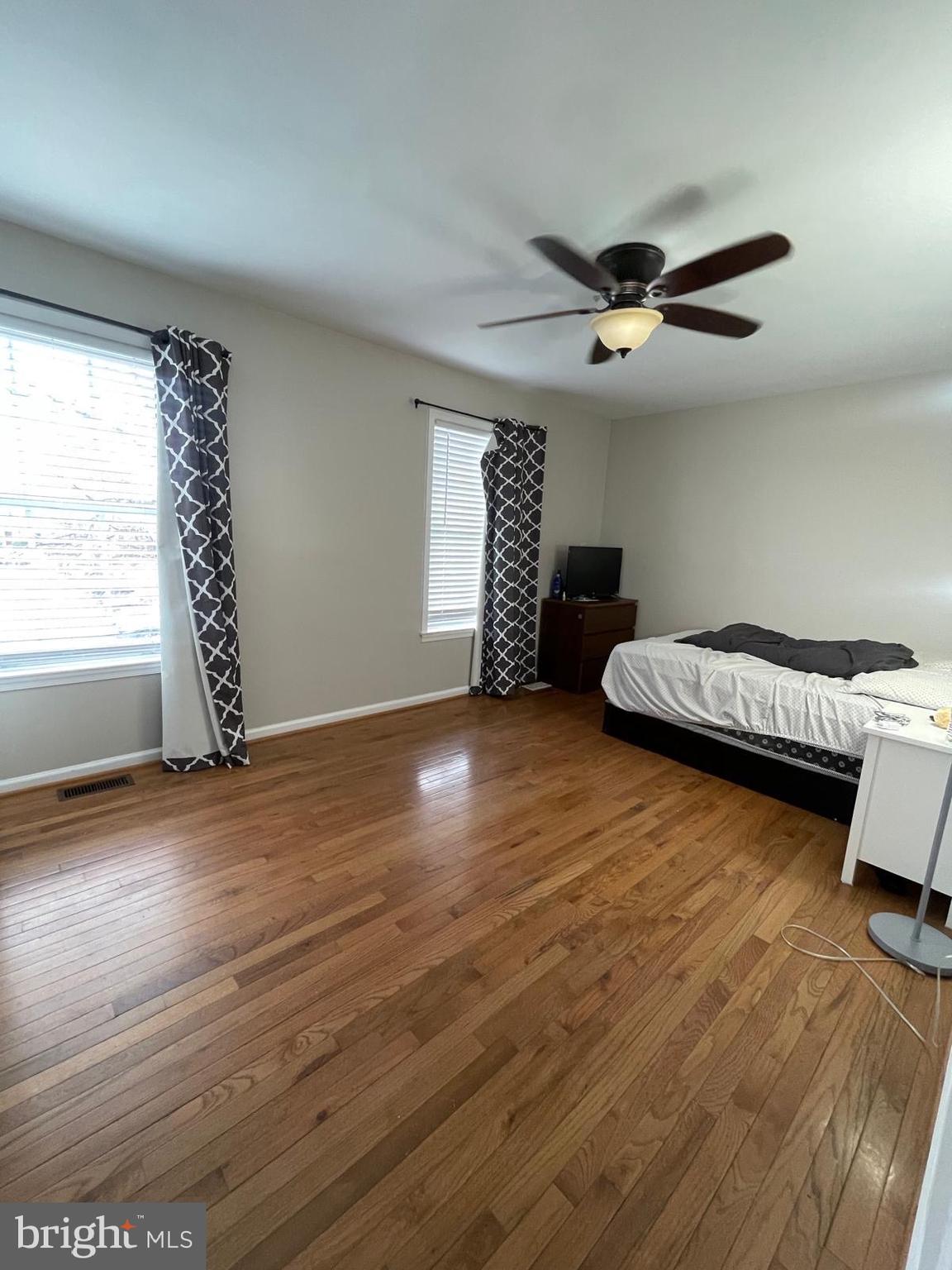 ROBIN MEADOWS - Residential