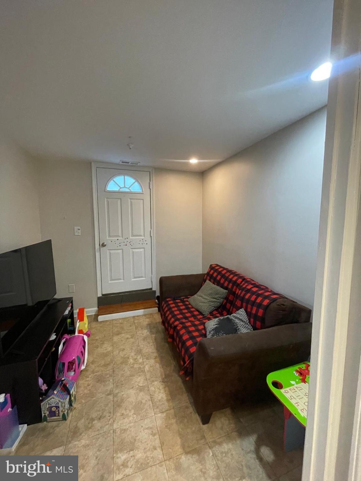 ROBIN MEADOWS - Residential