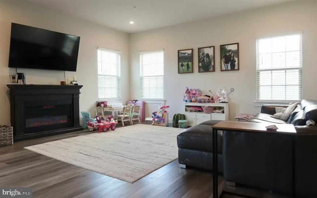 TIMOTHY BRANCH 55+ - Residential