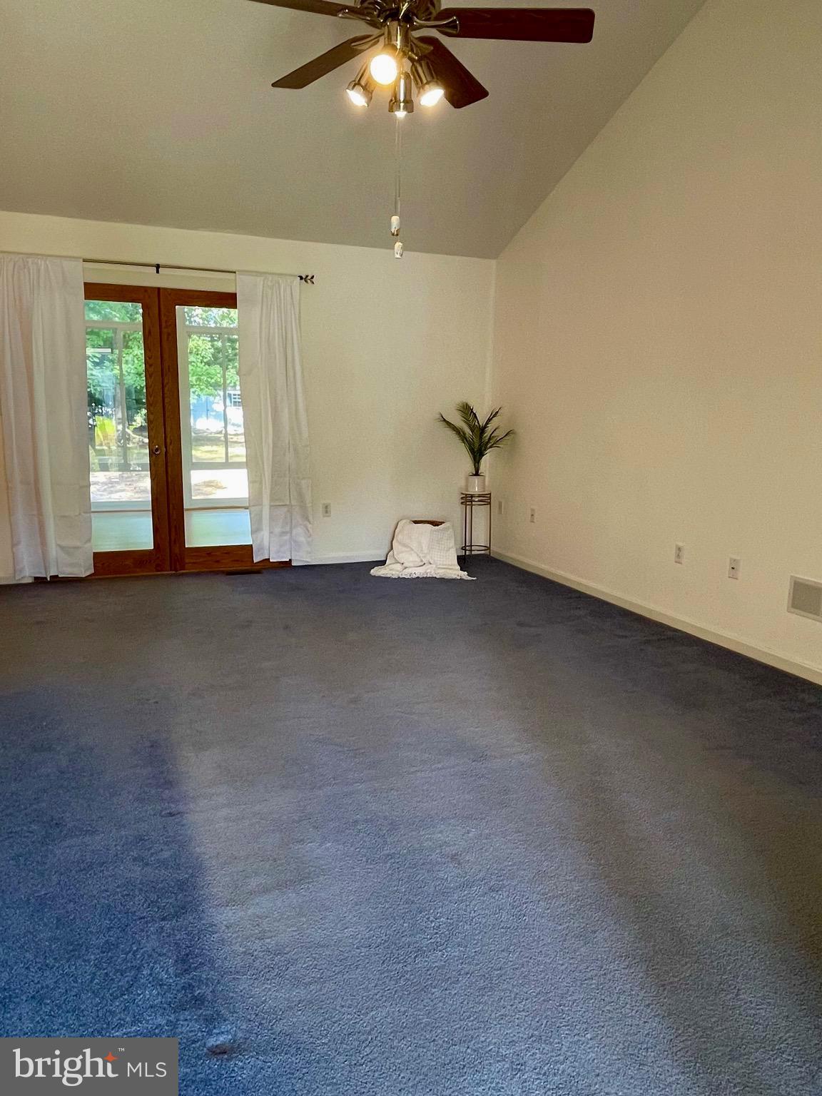 HICKORY RUN - Residential