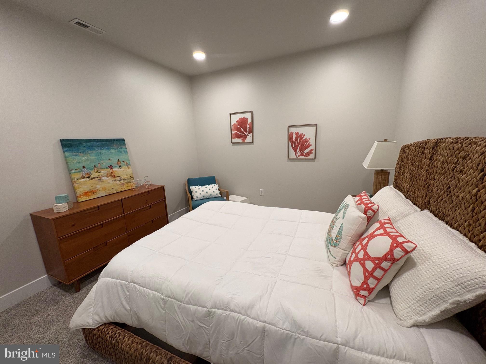 FLATS AT COASTAL STATION - Residential