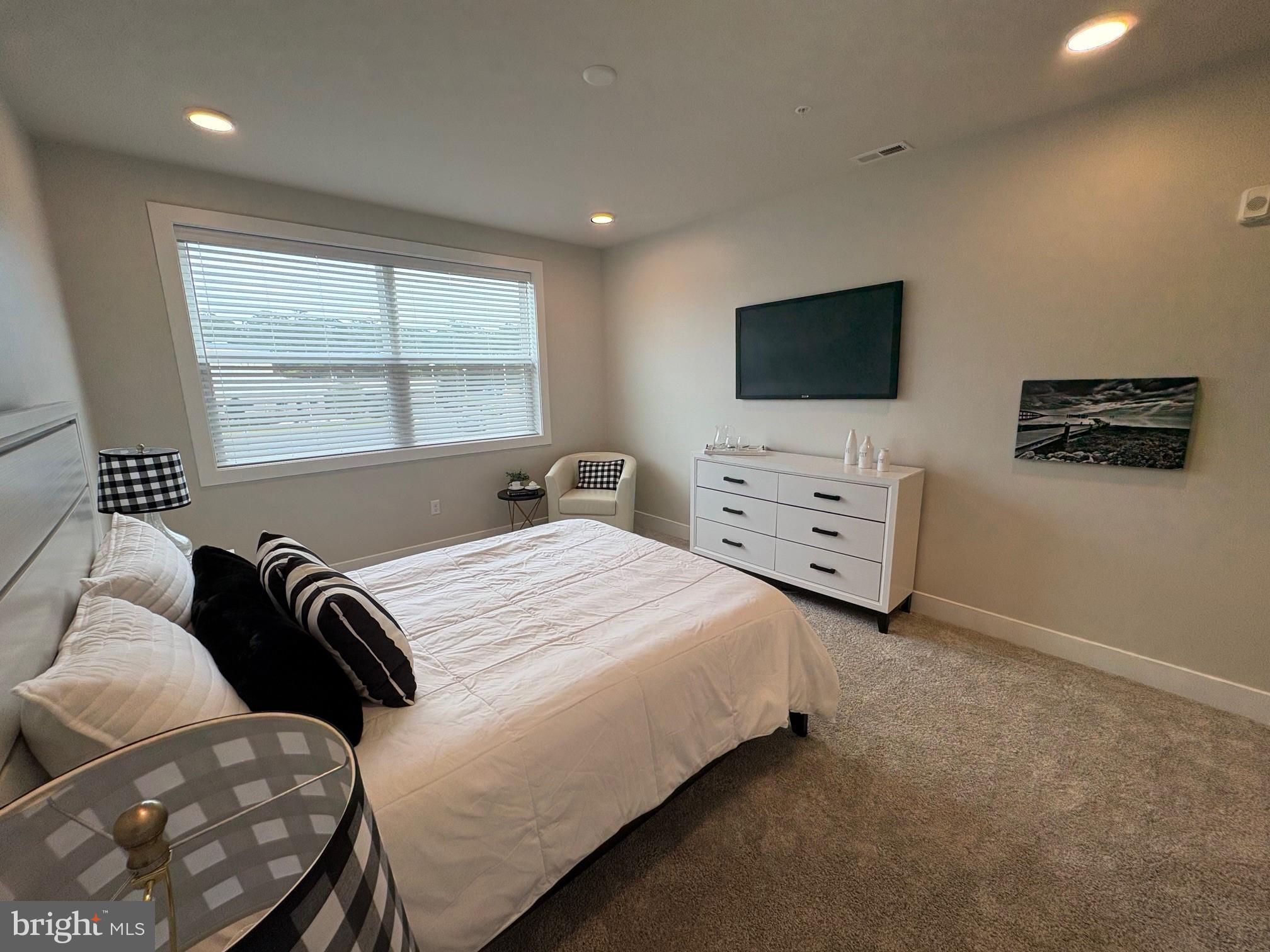 FLATS AT COASTAL STATION - Residential