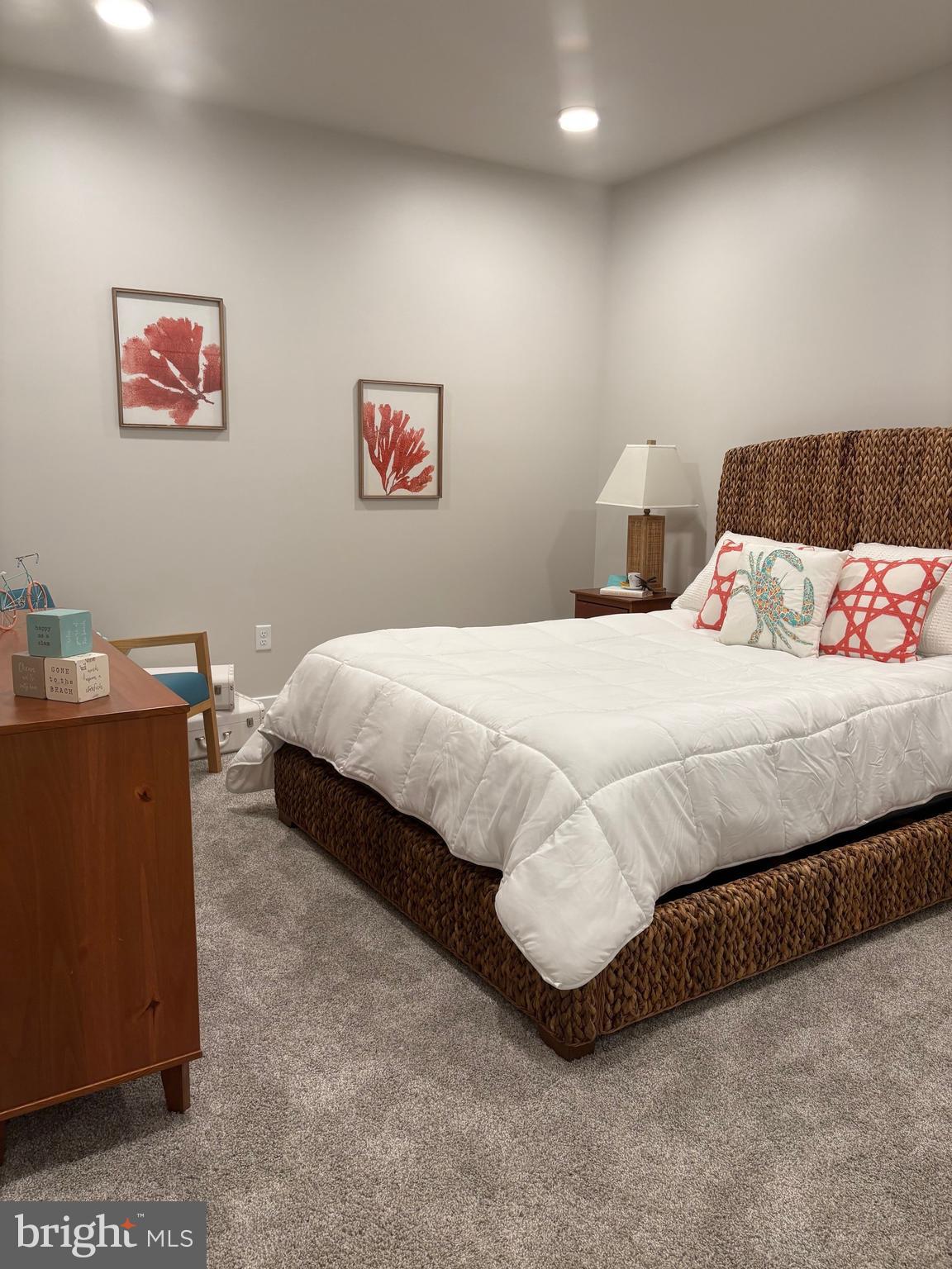 FLATS AT COASTAL STATION - Residential