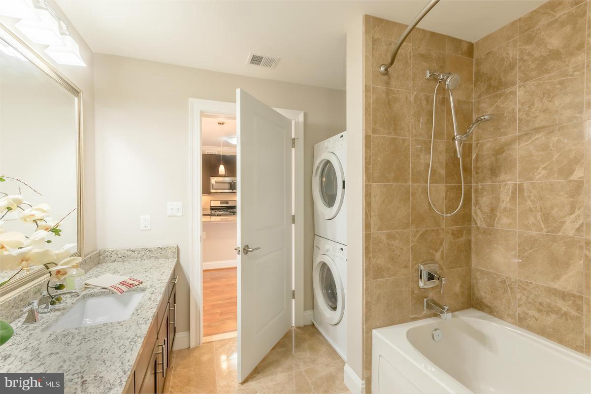 ISABELLA AT MONTICELLO MEWS - Residential