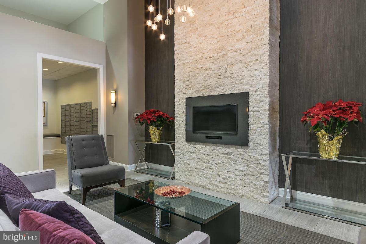 ISABELLA AT MONTICELLO MEWS - Residential