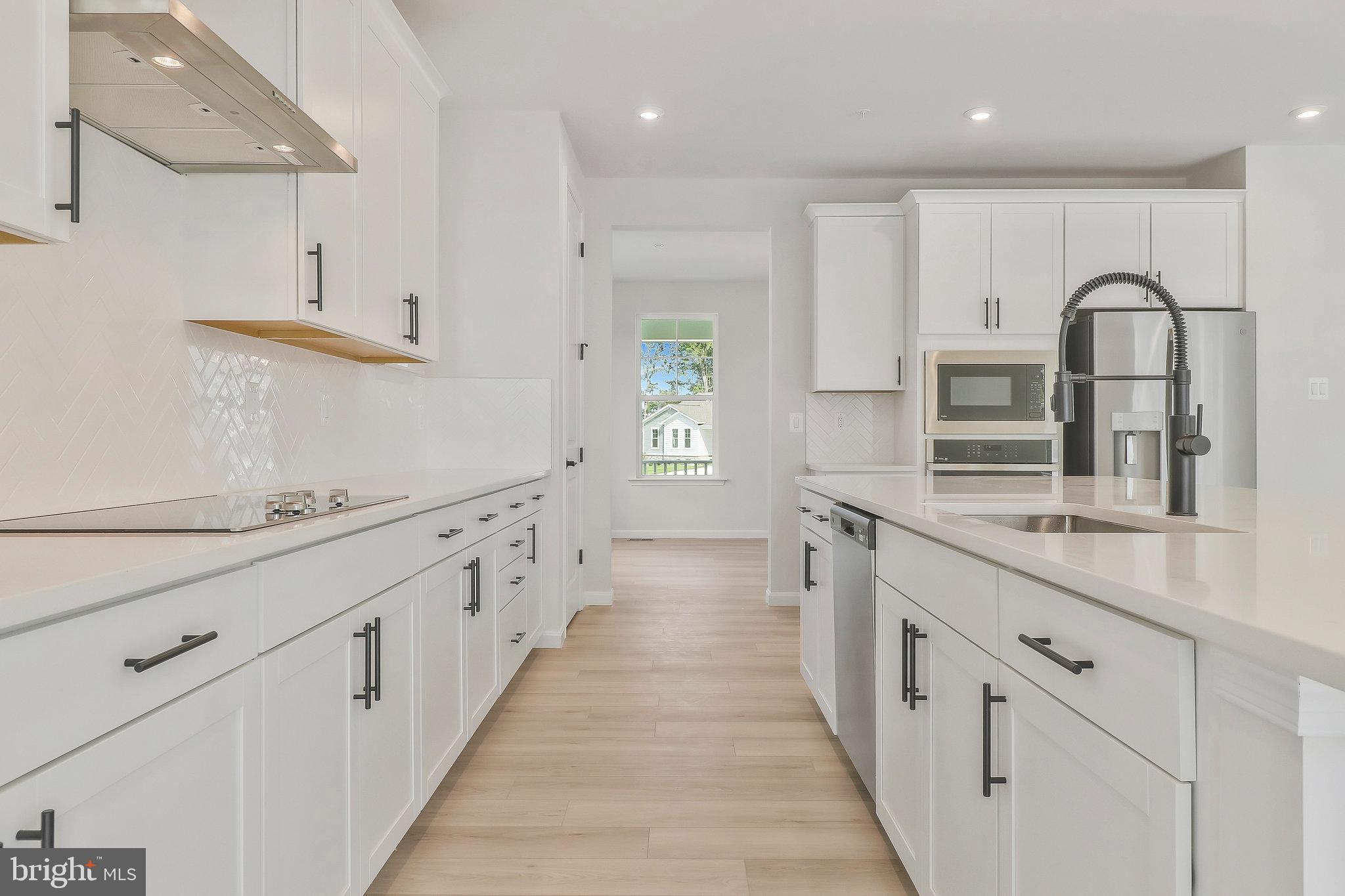 VINCENT ESTATES - Residential