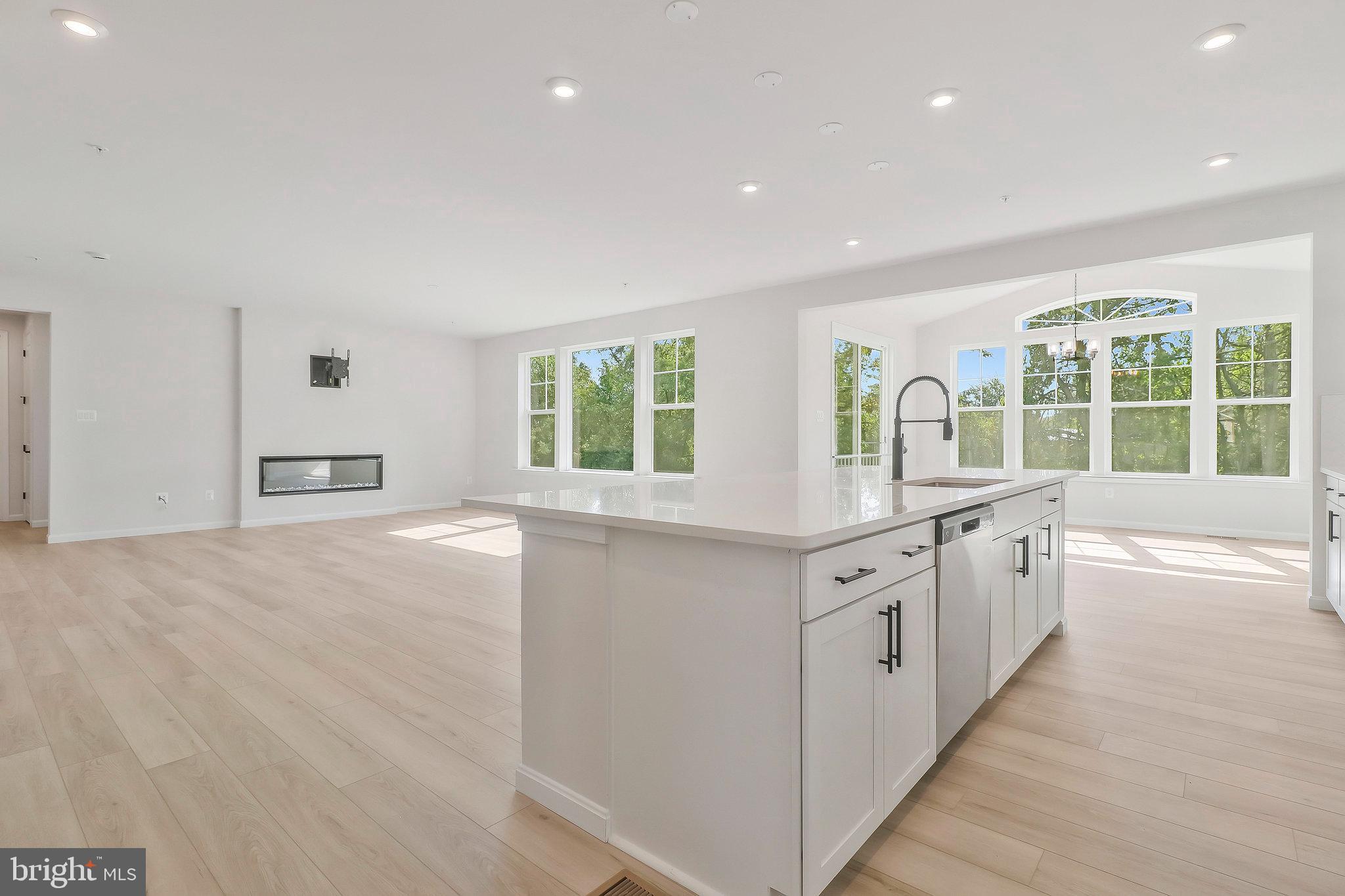 VINCENT ESTATES - Residential