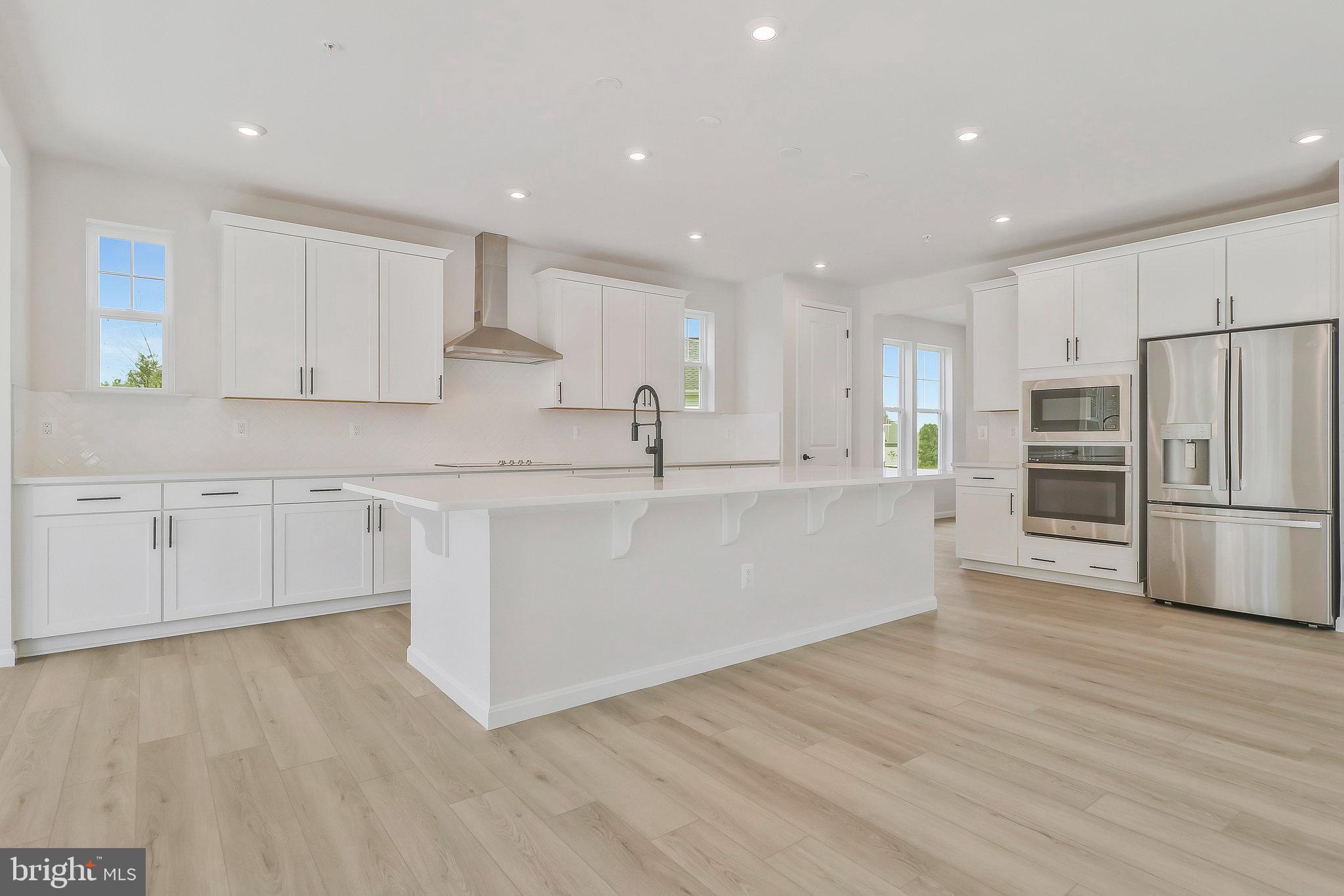 VINCENT ESTATES - Residential